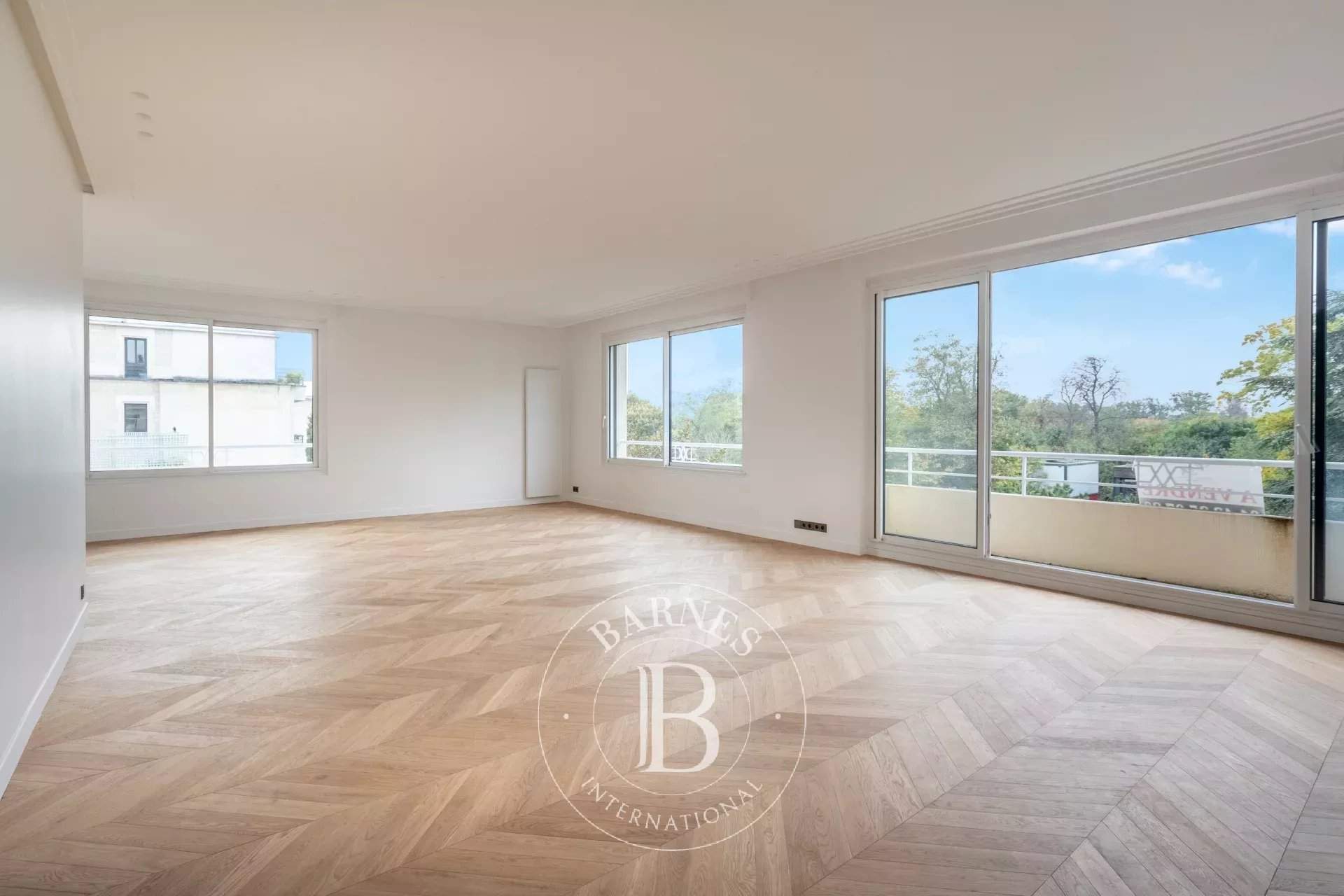 Paris  - Apartment 3 Bedrooms - picture 4