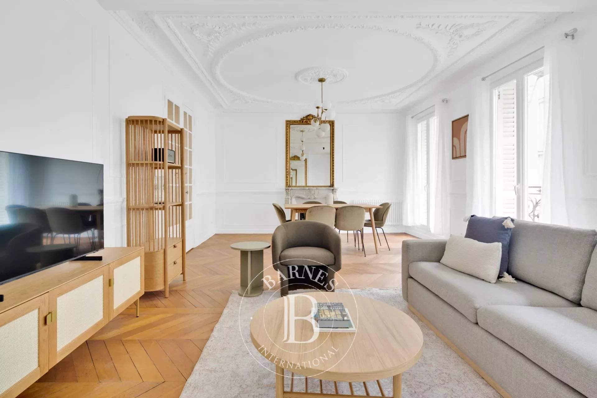 Paris  - Apartment 3 Bedrooms - picture 1