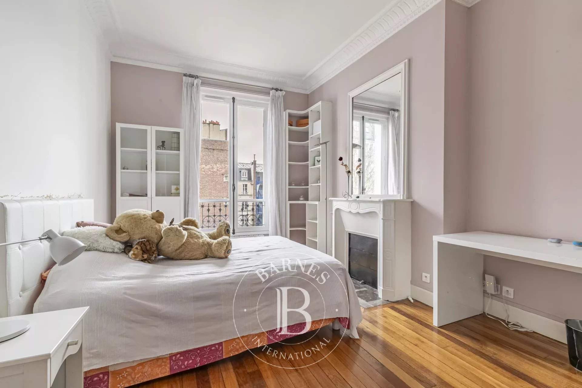 Paris  - Apartment 4 Bedrooms - picture 8