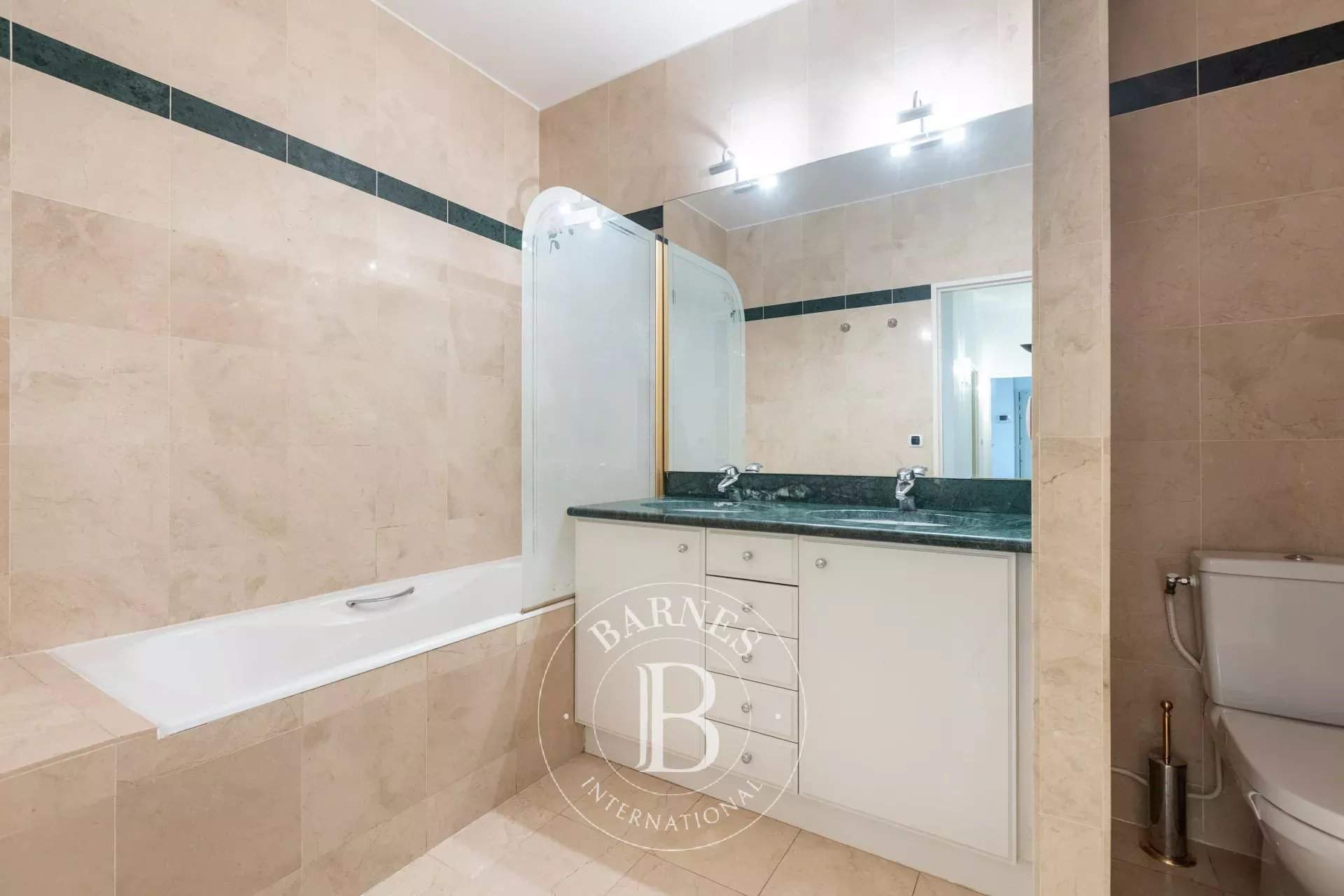 Paris  - Appartement 6 Pièces 3 Chambres - picture 11