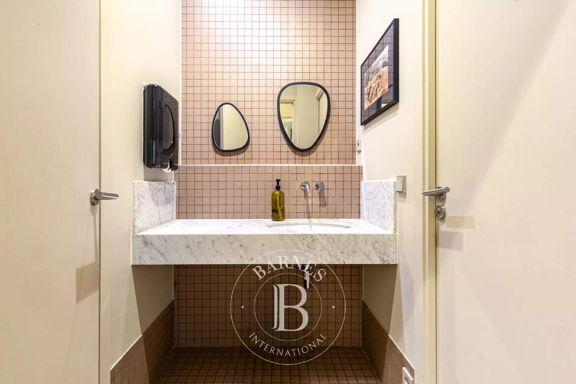 Paris  - Appartement 6 Pi&egrave;ces 3 Chambres - picture 8