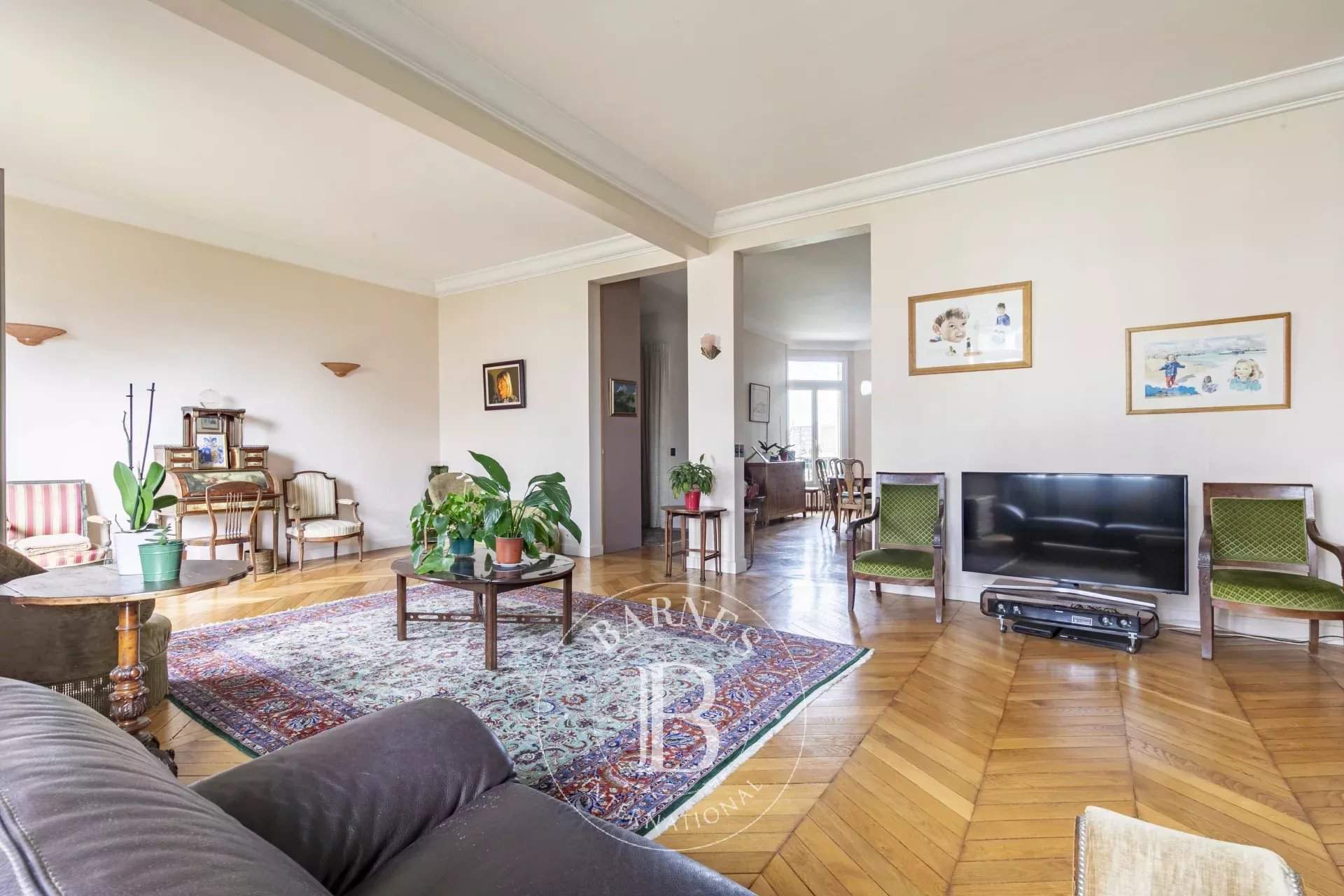 Paris  - Apartment 3 Bedrooms - picture 8