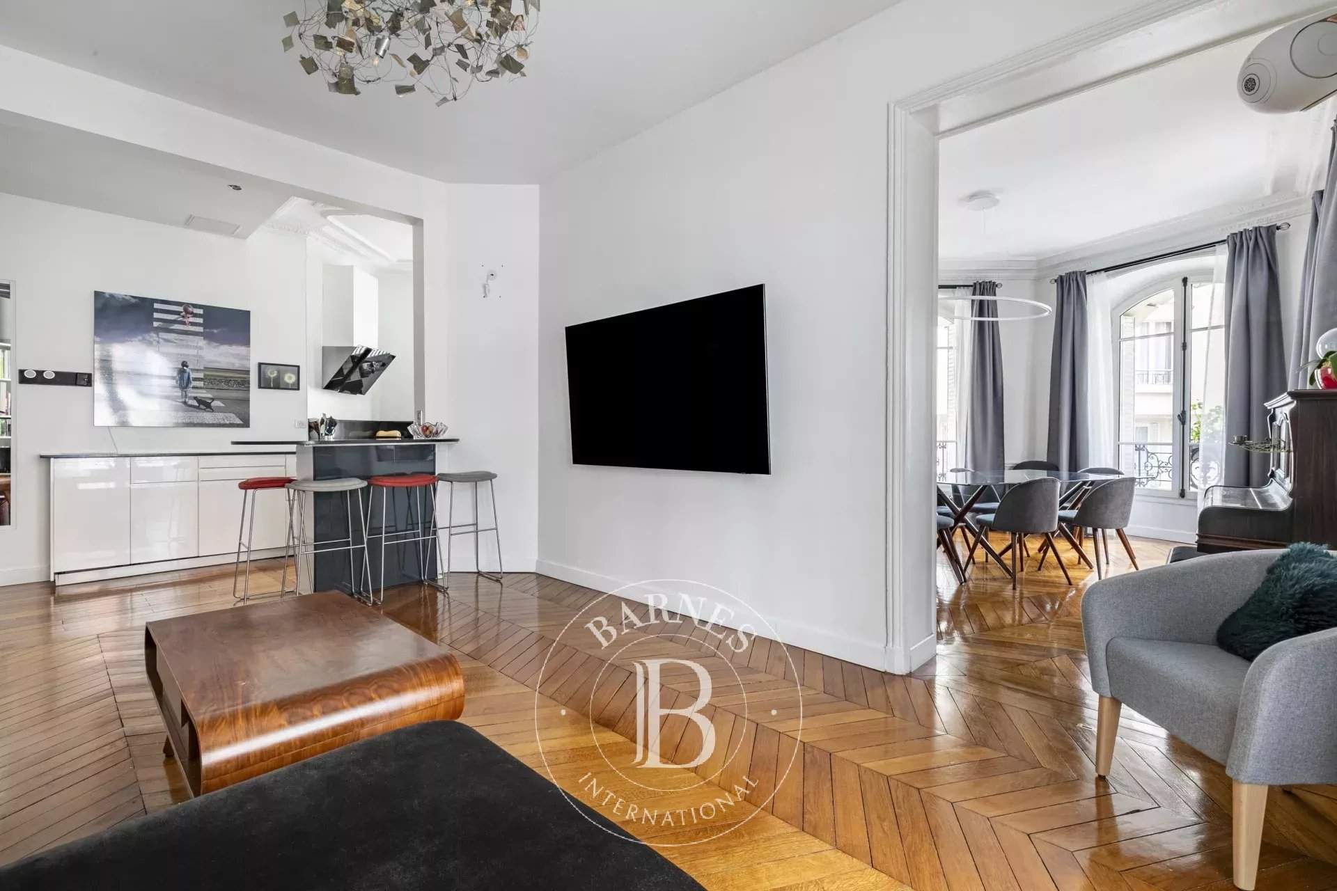 Paris  - Appartement 7 Pi&egrave;ces 4 Chambres - picture 3