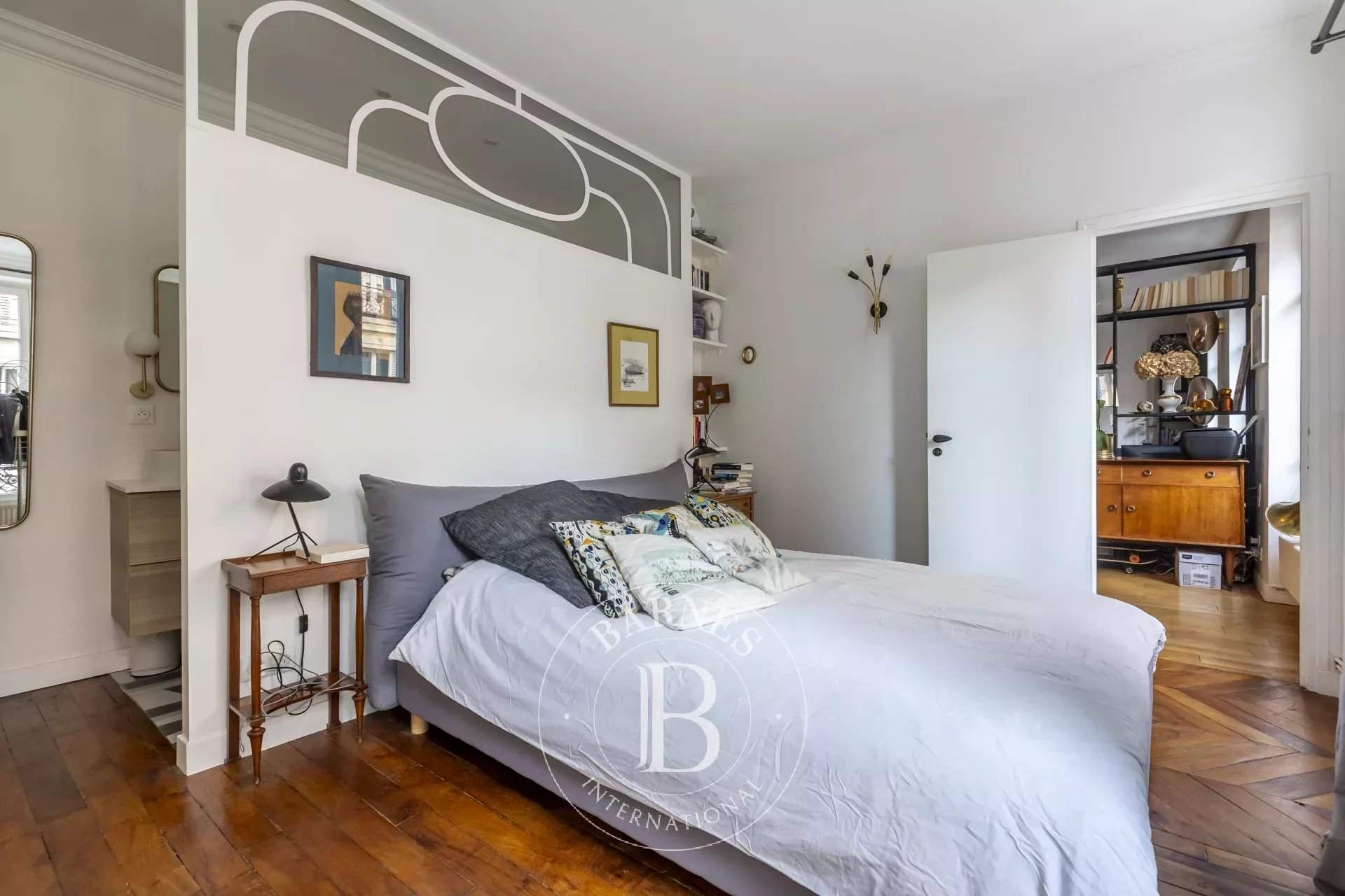 Paris  - Apartment 4 Bedrooms - picture 5
