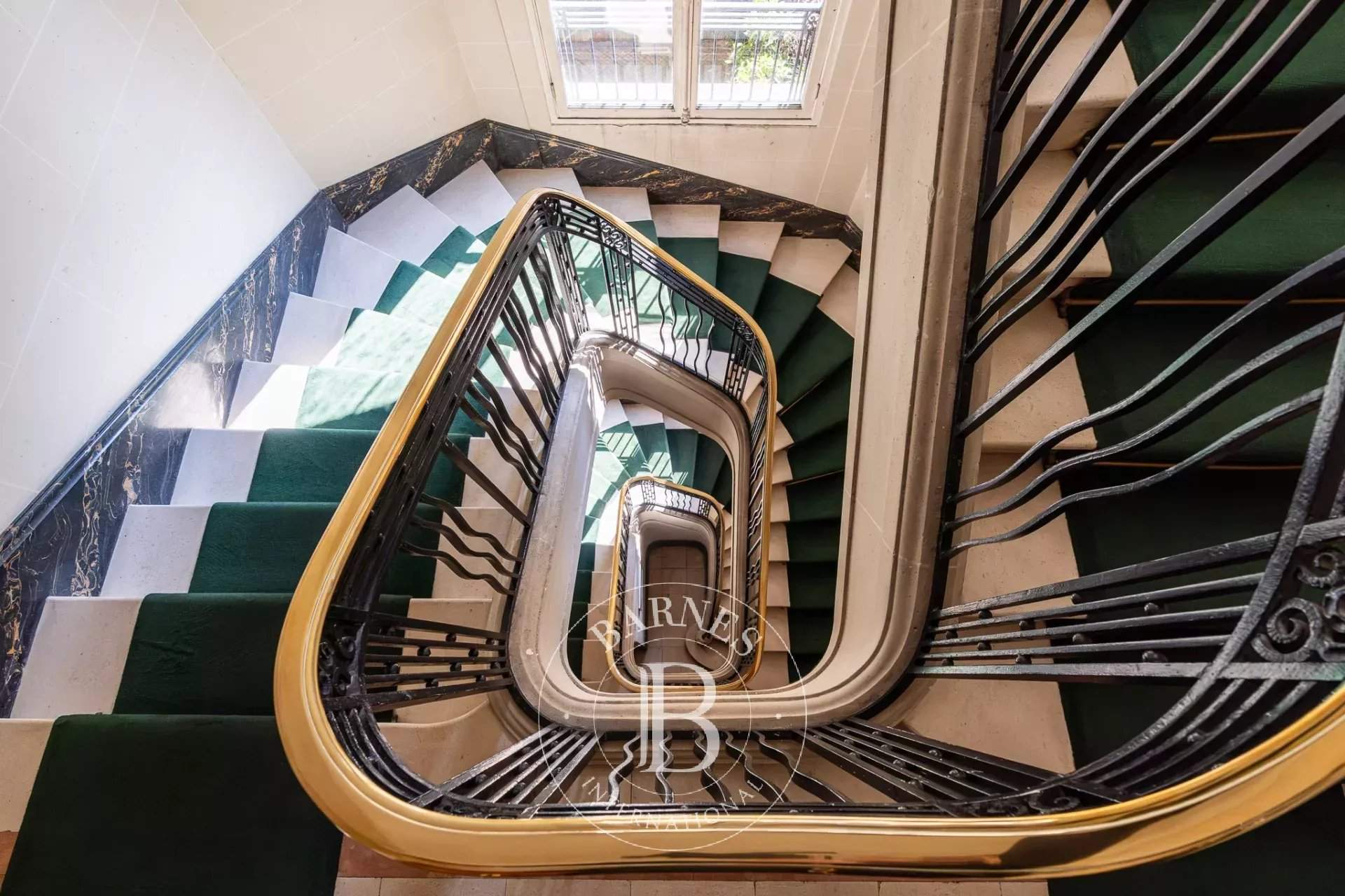 Paris  - Appartement 8 Pi&egrave;ces 5 Chambres - picture 14