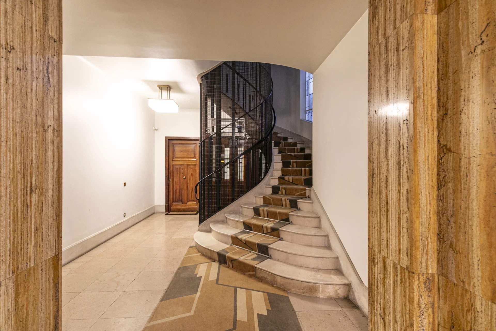 Paris  - Appartement 6 Pi&egrave;ces 3 Chambres - picture 11