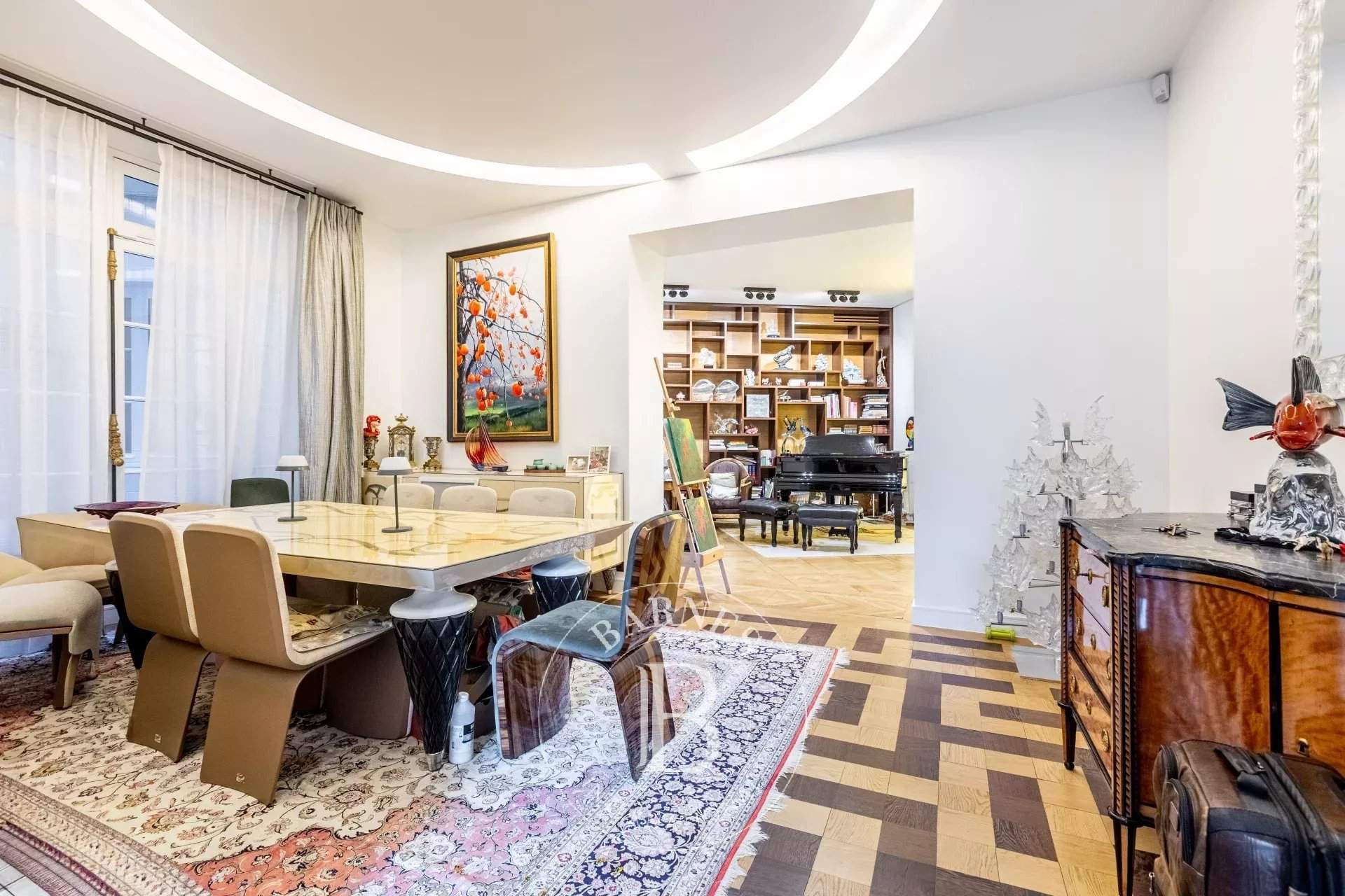 Paris  - Appartement 7 Pi&egrave;ces 3 Chambres - picture 9