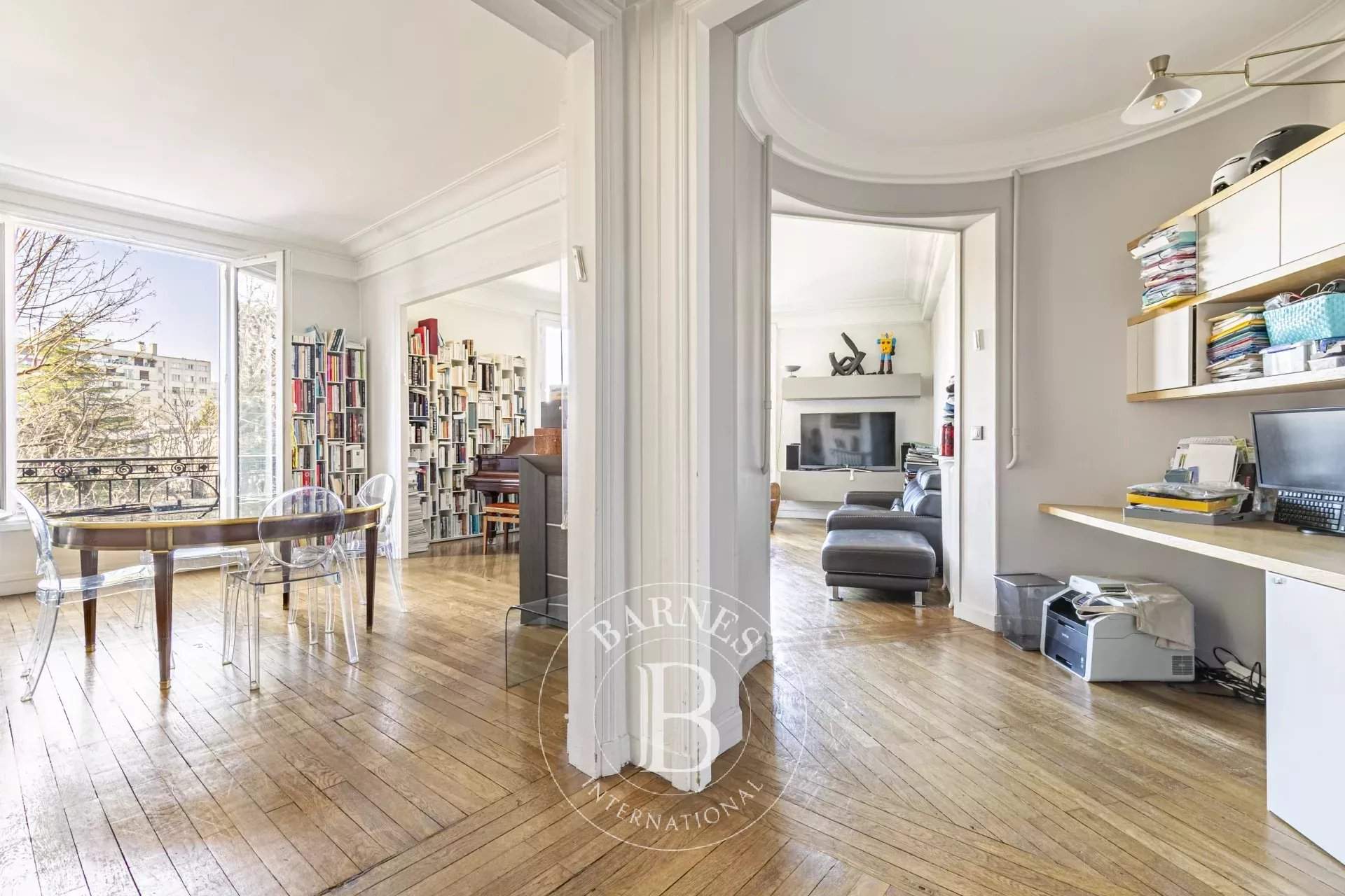 Paris  - Appartement 5 Pièces 3 Chambres - picture 1