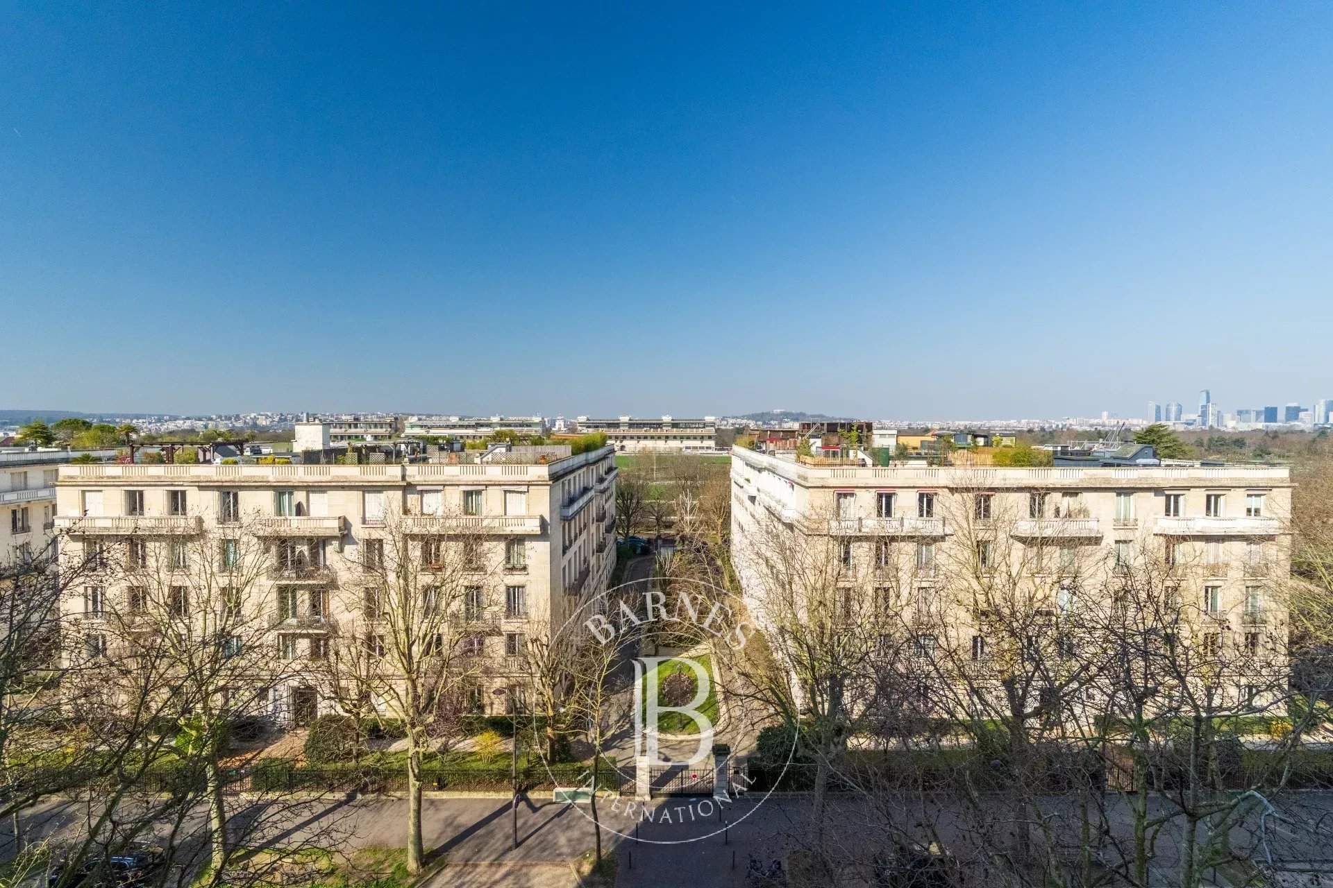 Paris  - Appartement 7 Pièces 5 Chambres - picture 3