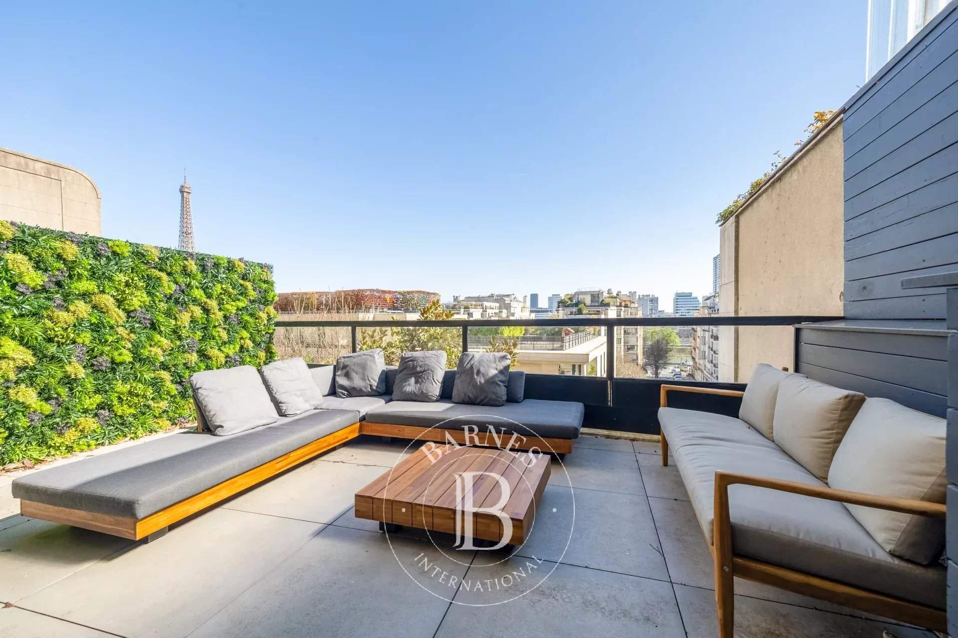 Paris  - Appartement 4 Pi&egrave;ces 2 Chambres - picture 9