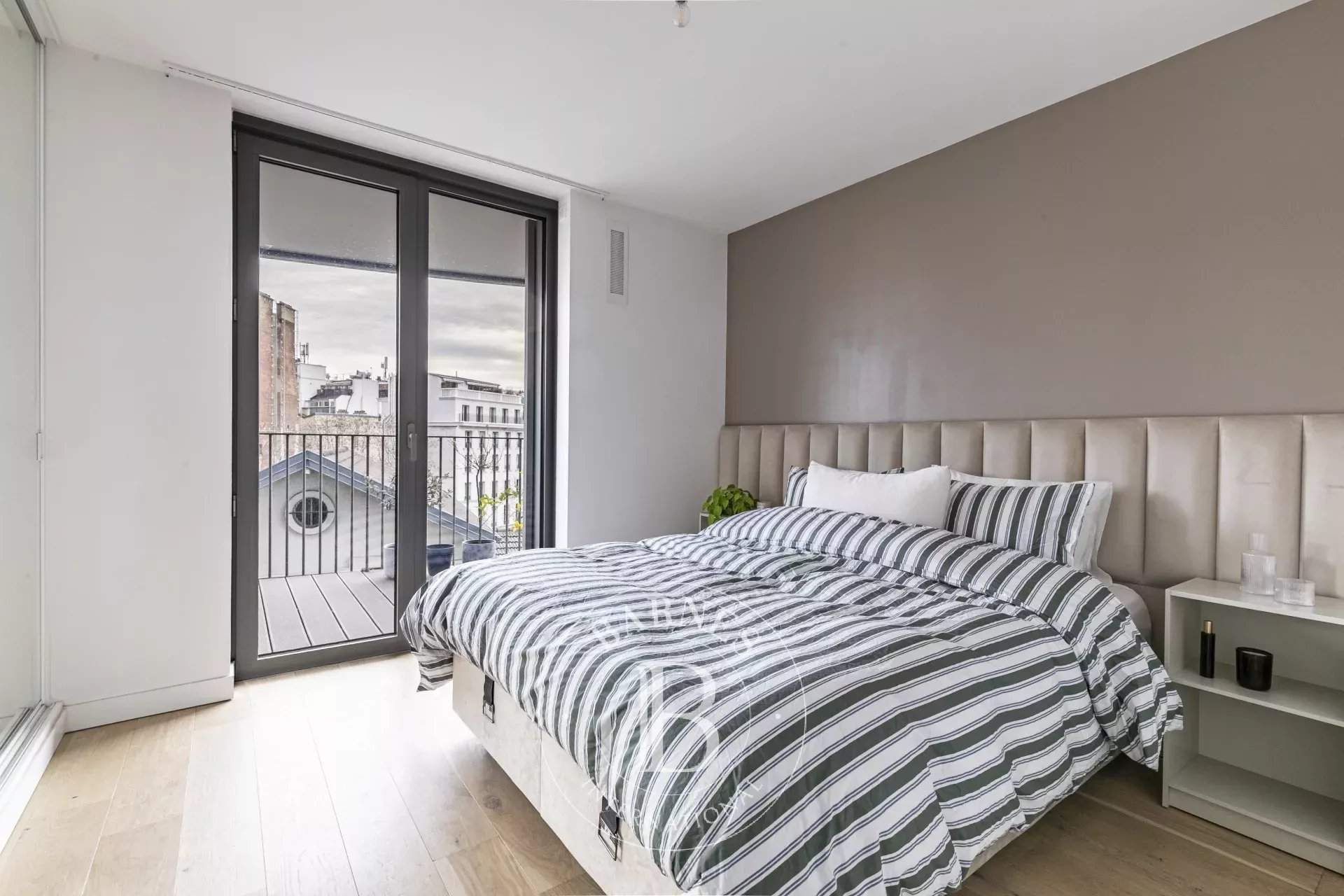 Paris  - Apartment 3 Bedrooms - picture 10