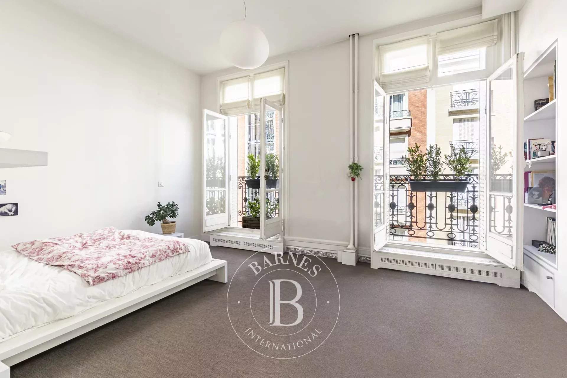 Paris  - Apartment 4 Bedrooms - picture 12