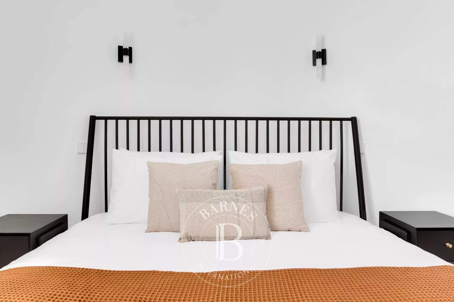 Paris  - Apartment 3 Bedrooms - picture 16
