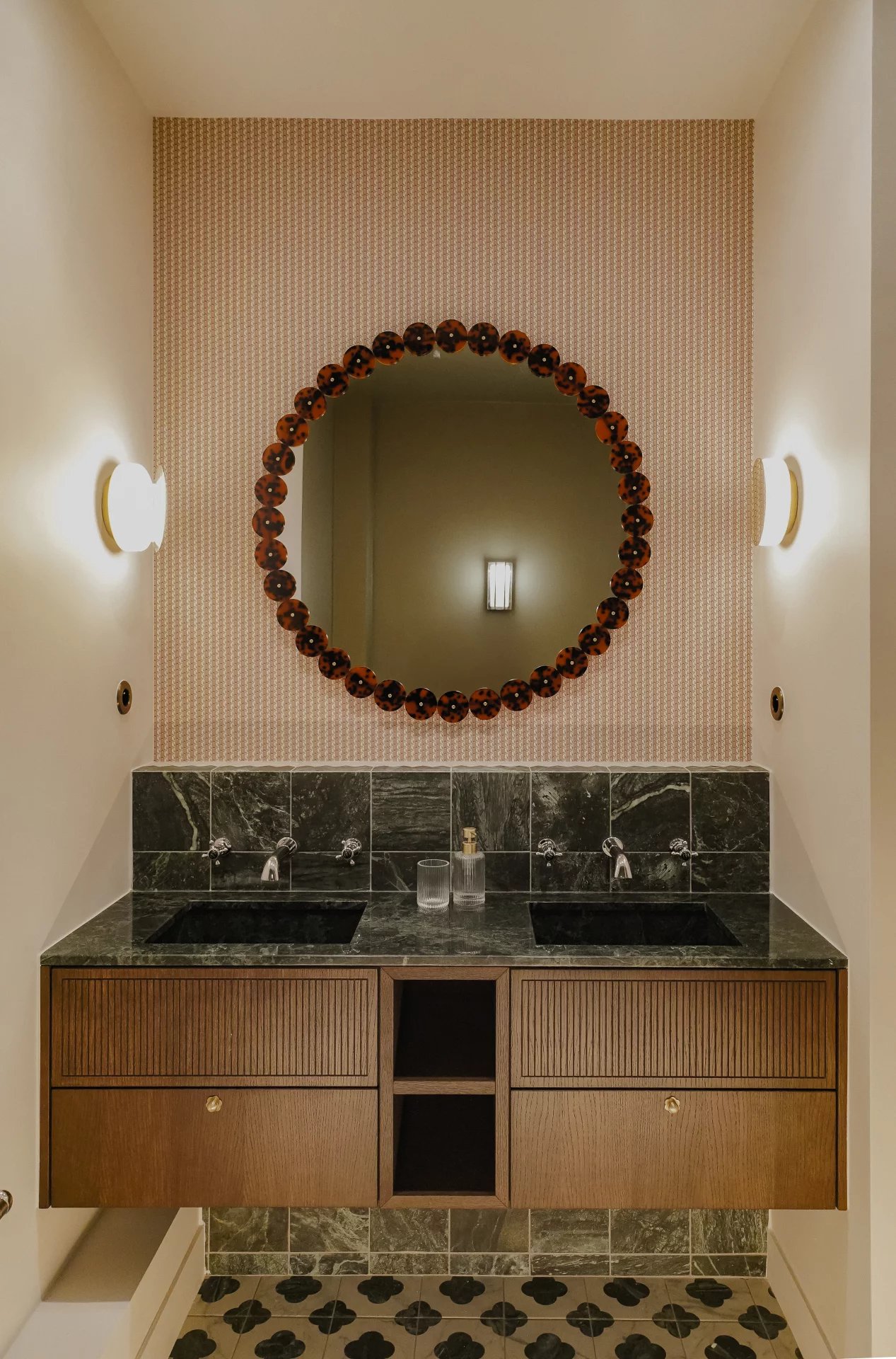 Paris  - Appartement 8 Pi&egrave;ces 4 Chambres - picture 8