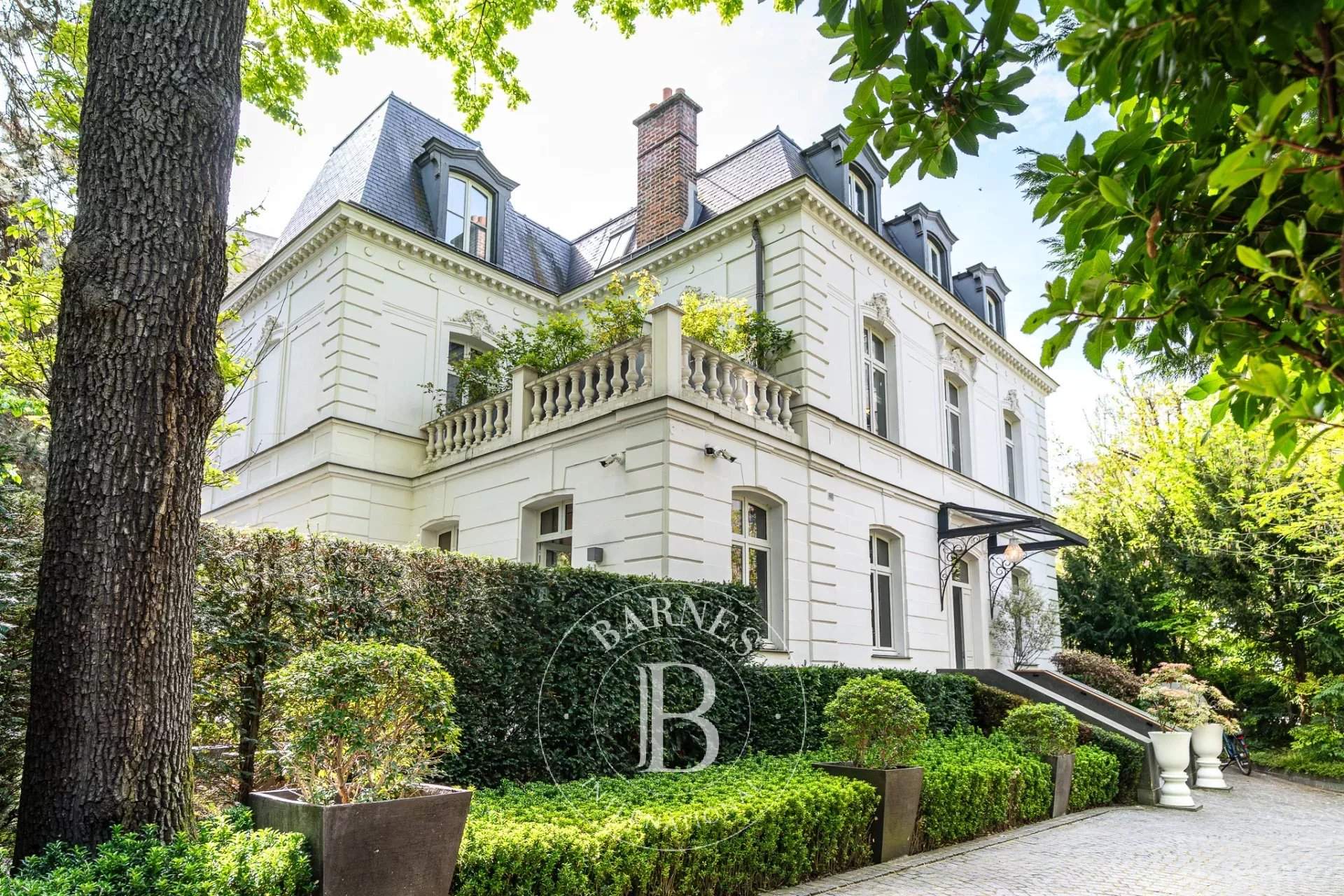 Paris  - Mansion 8 Bedrooms - picture 3