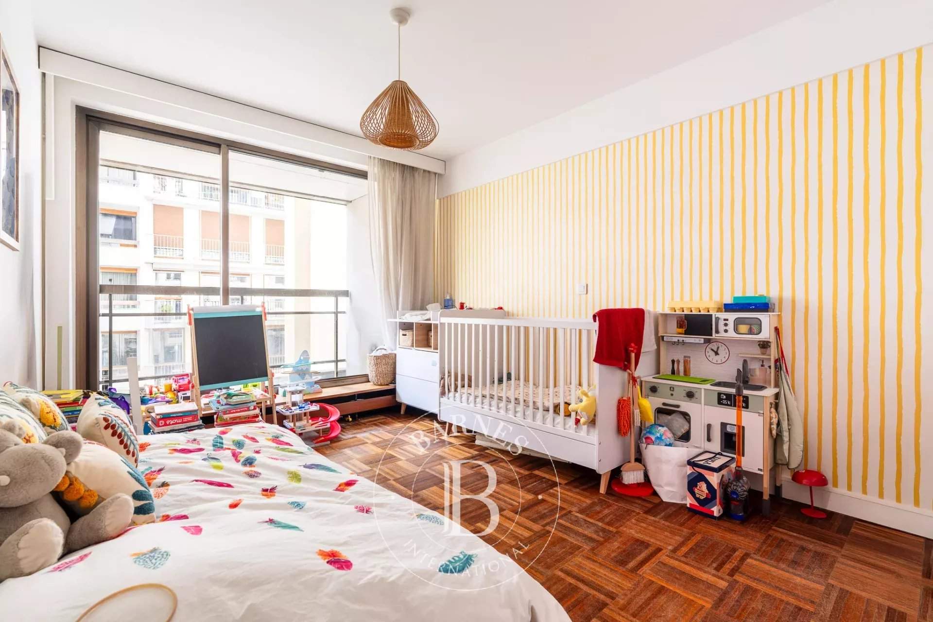 Paris  - Appartement 4 Pi&egrave;ces 2 Chambres - picture 9