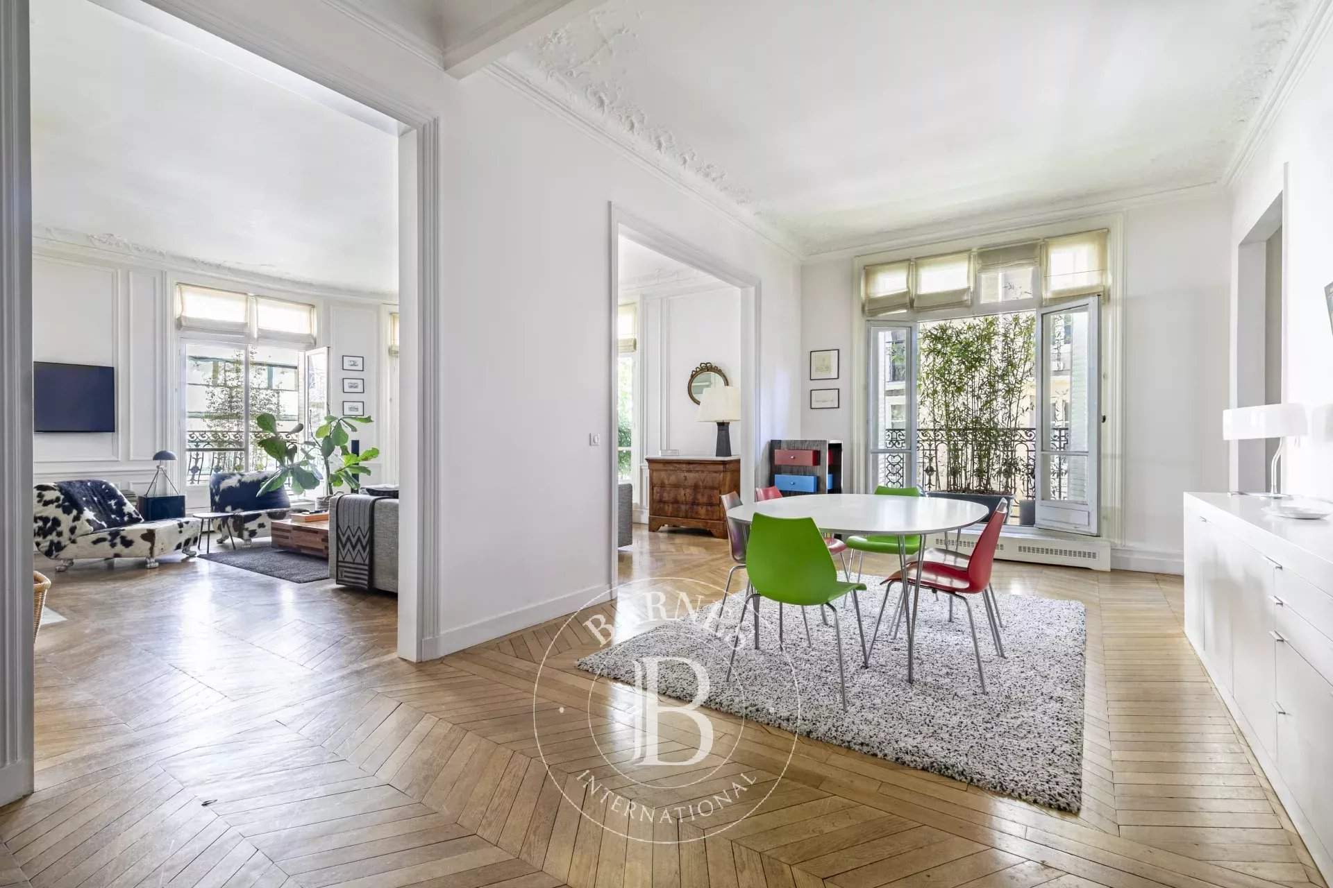 Paris  - Apartment 4 Bedrooms - picture 2