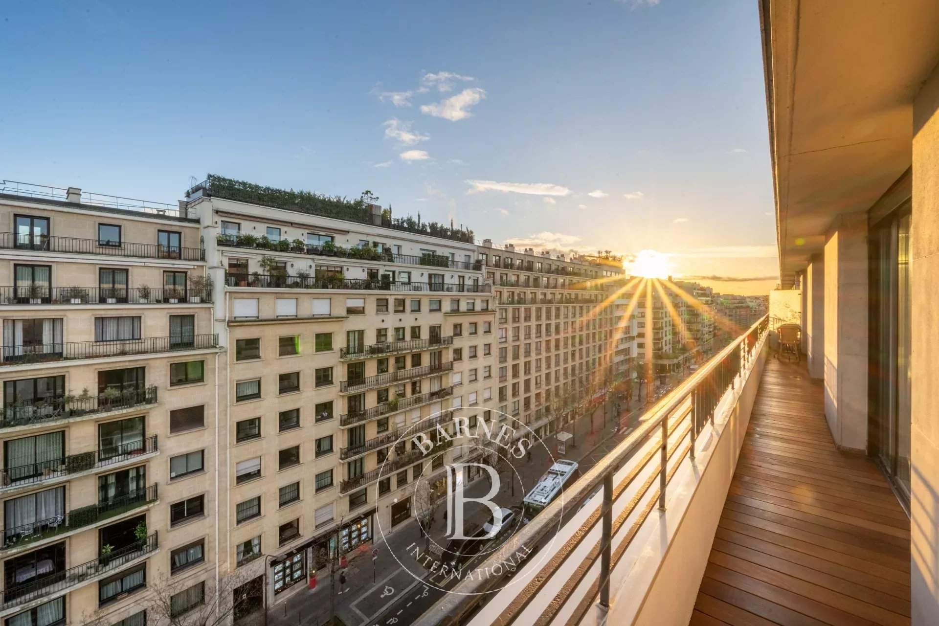 Paris  - Appartement 4 Pièces 2 Chambres - picture 2