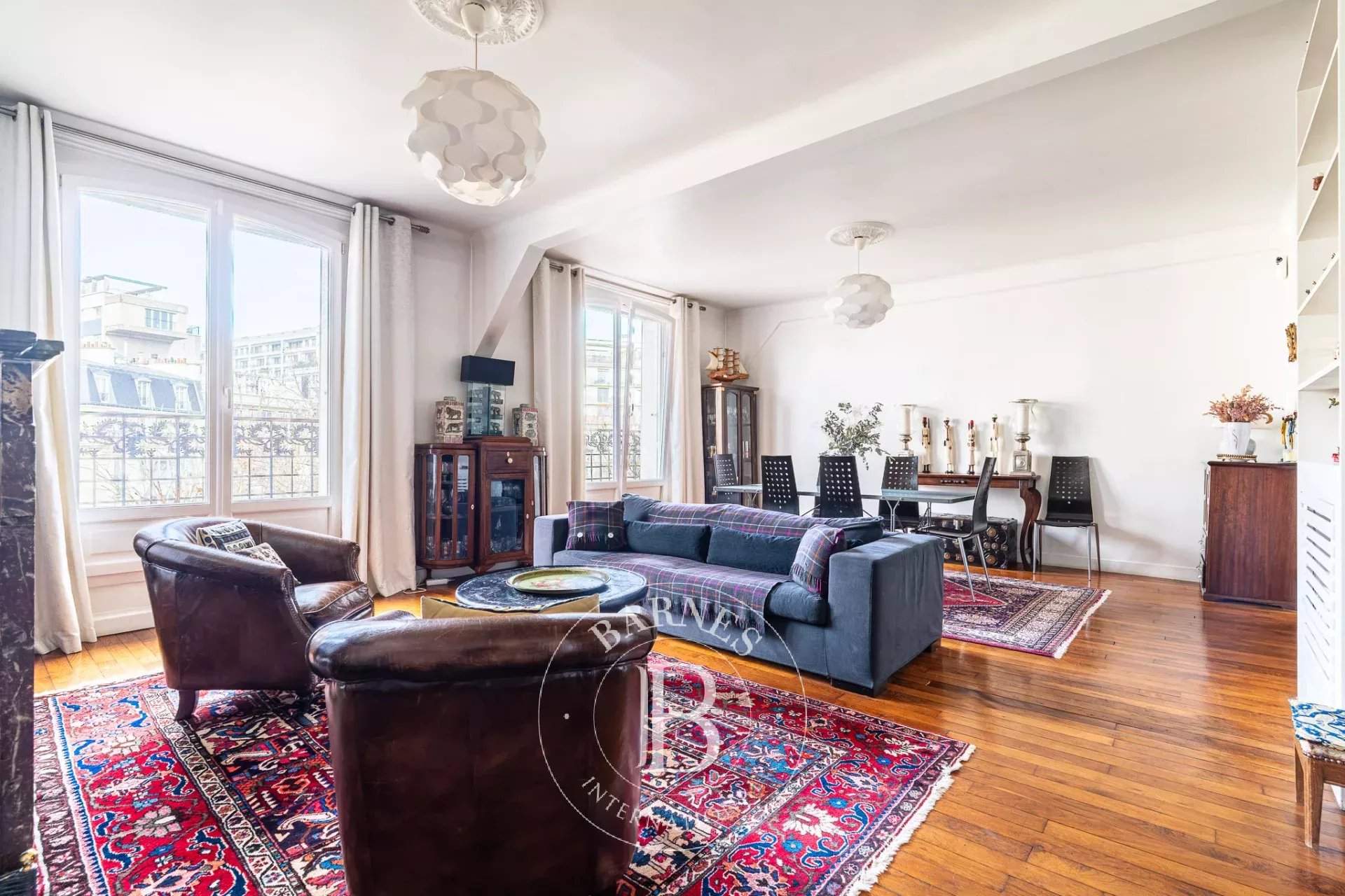 Paris  - Appartement 5 Pi&egrave;ces 3 Chambres - picture 1