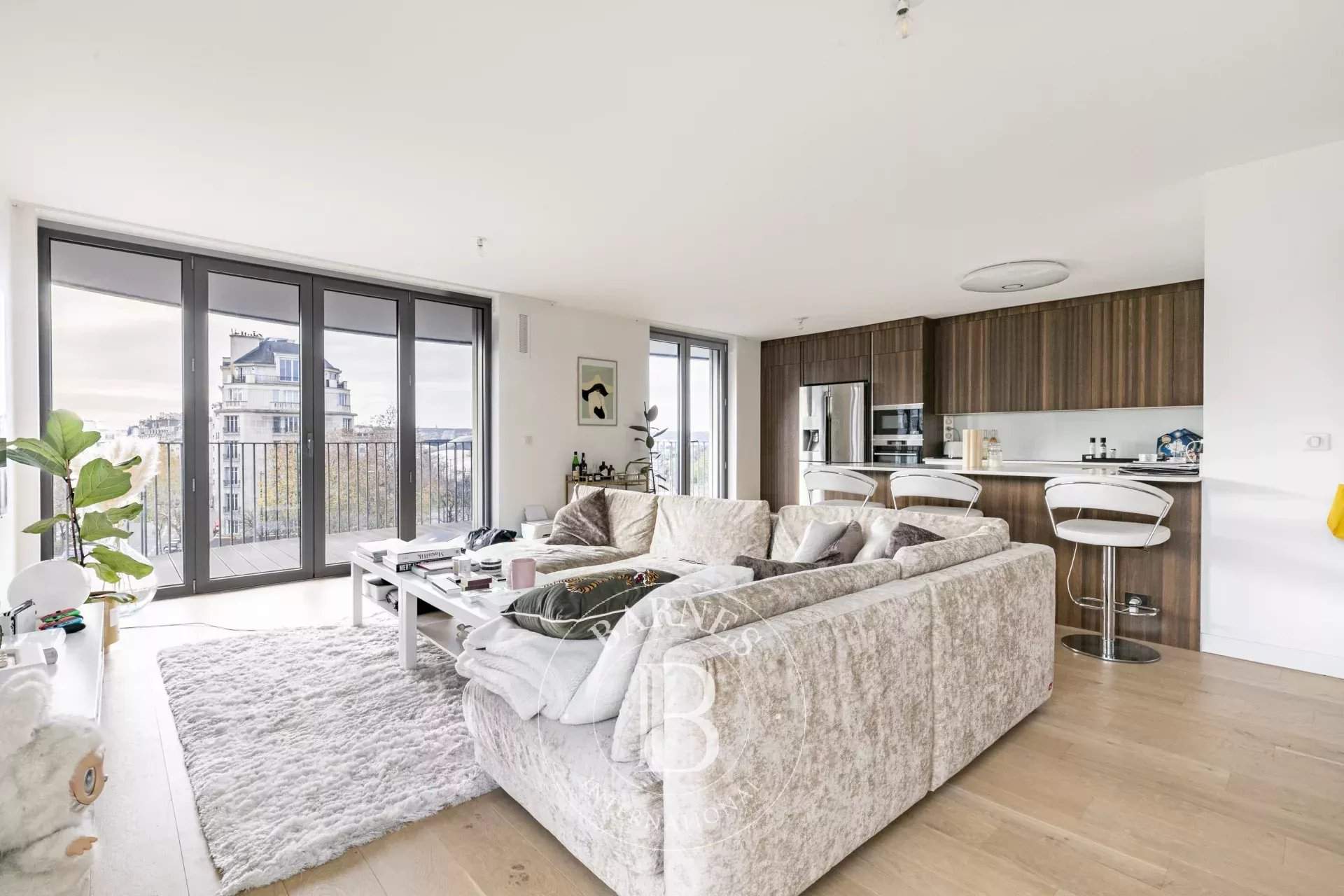 Paris  - Apartment 3 Bedrooms - picture 1