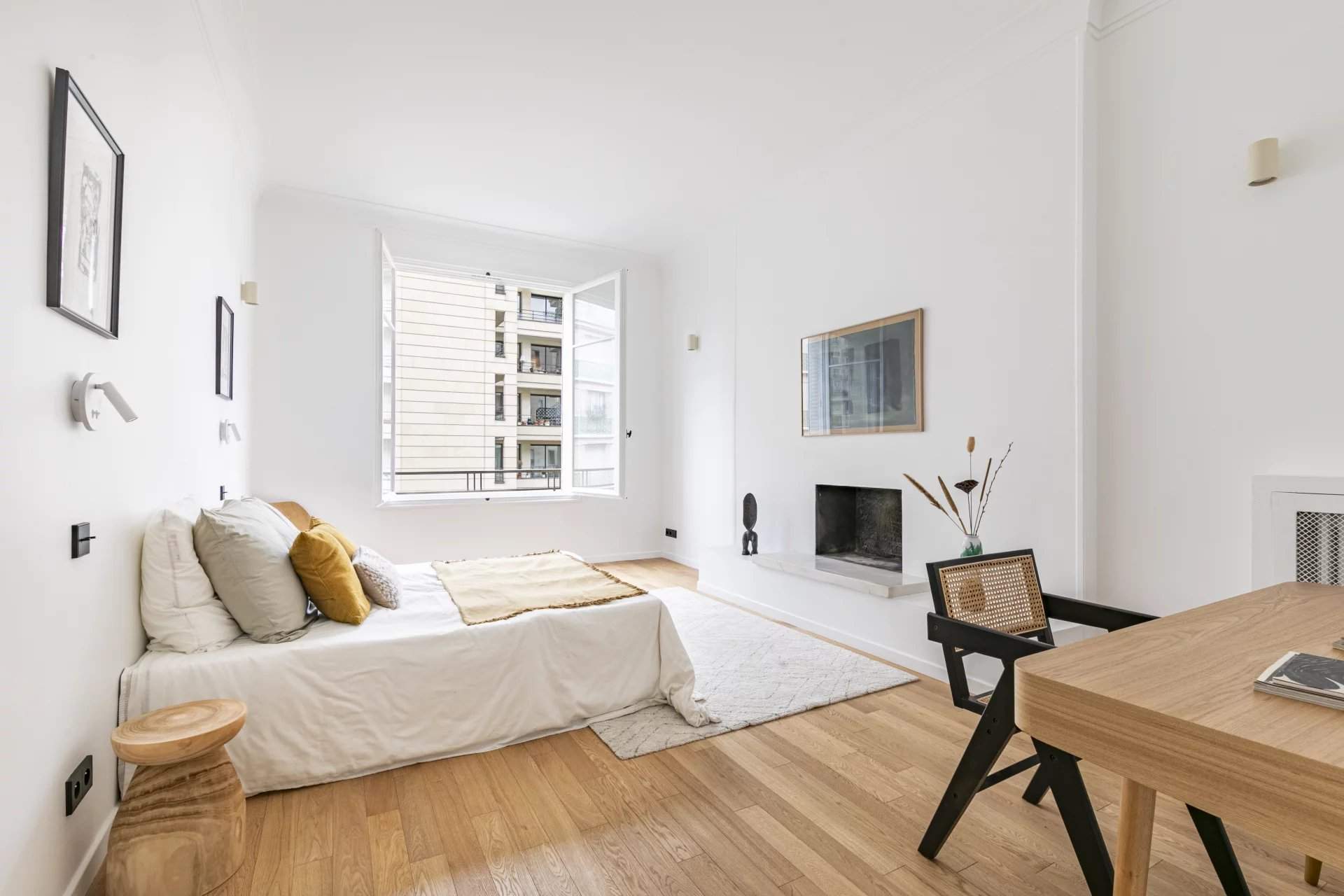 Paris  - Appartement 6 Pi&egrave;ces 3 Chambres - picture 5