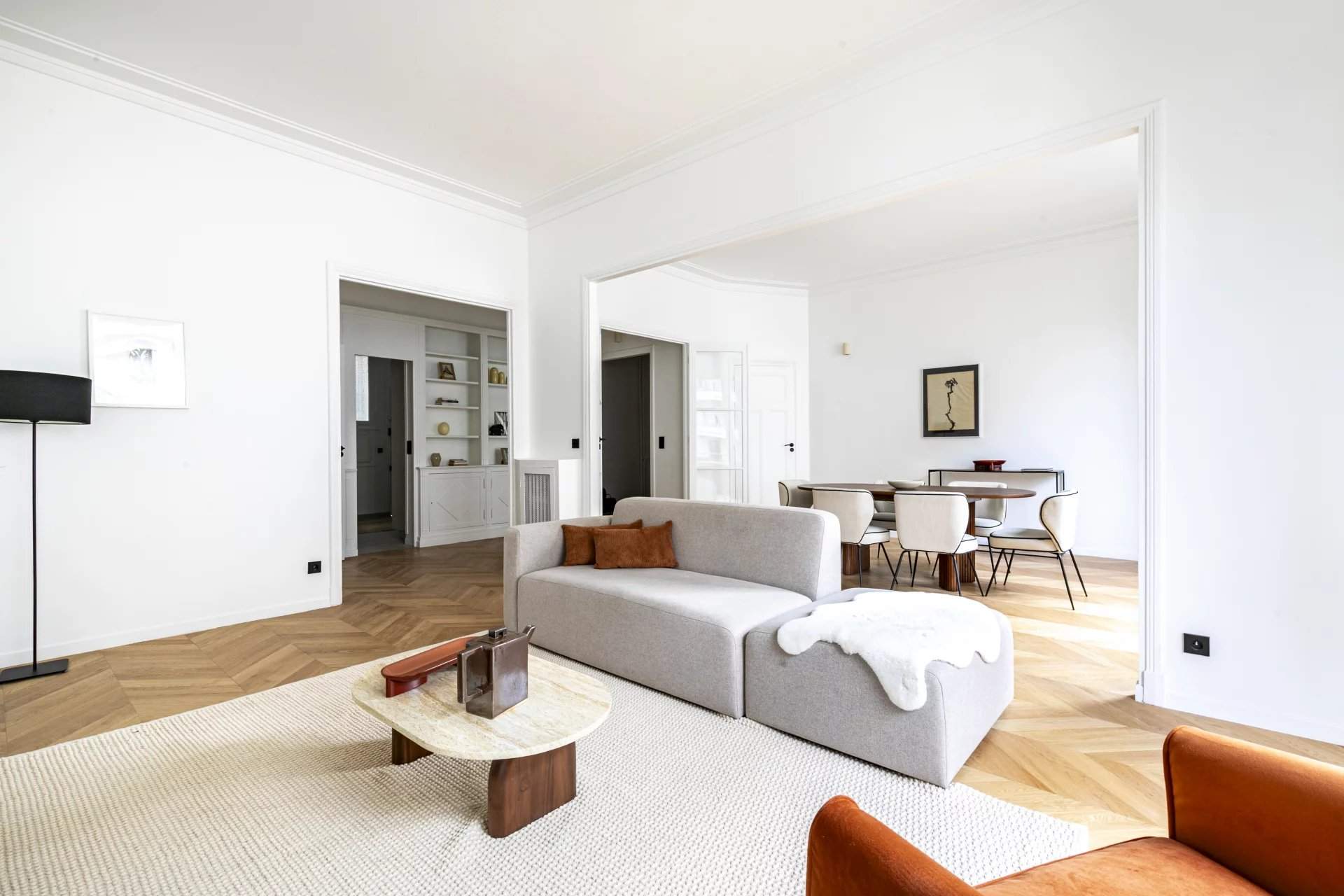 Paris  - Appartement 6 Pi&egrave;ces 3 Chambres - picture 1