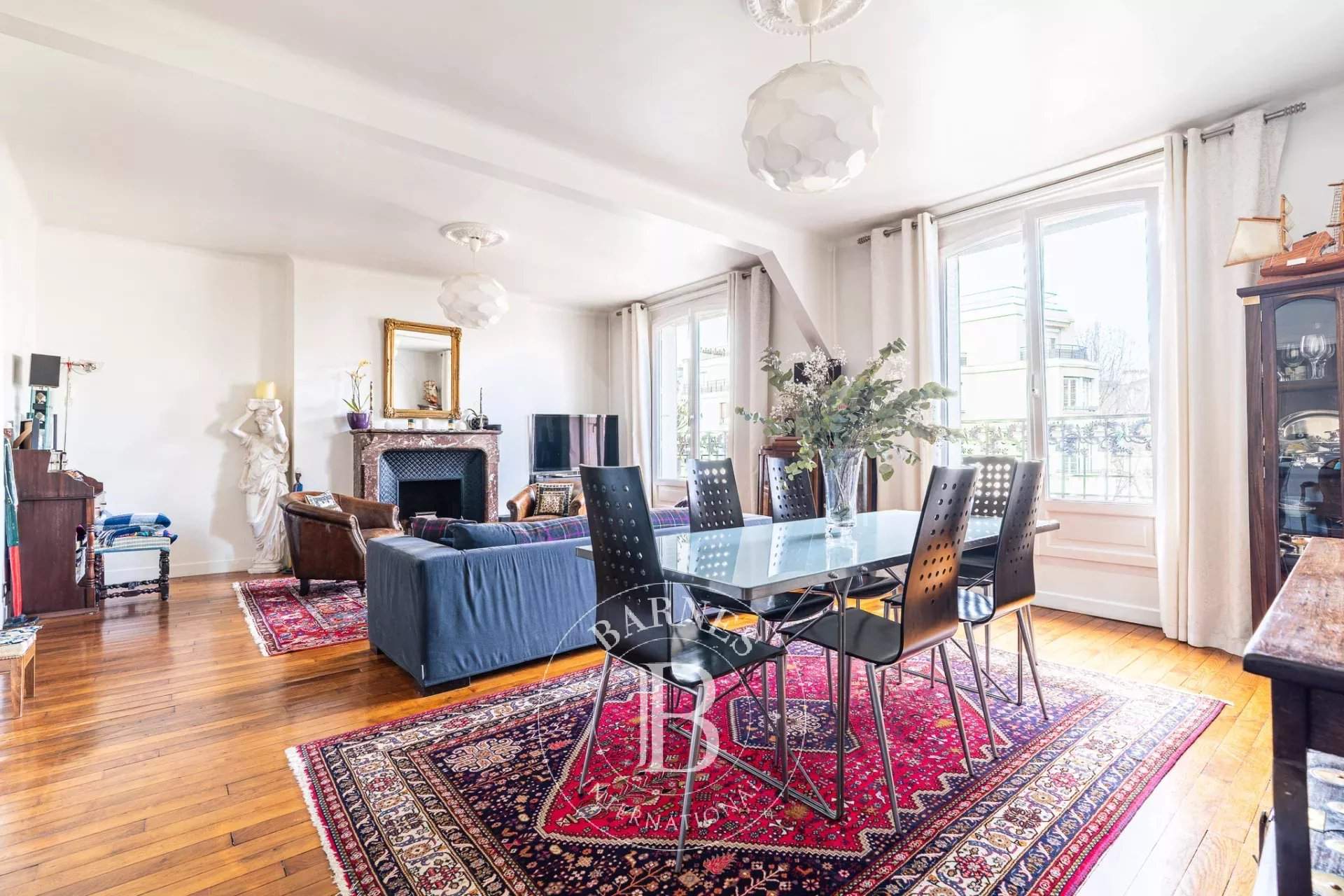 Paris  - Appartement 5 Pi&egrave;ces 3 Chambres - picture 3