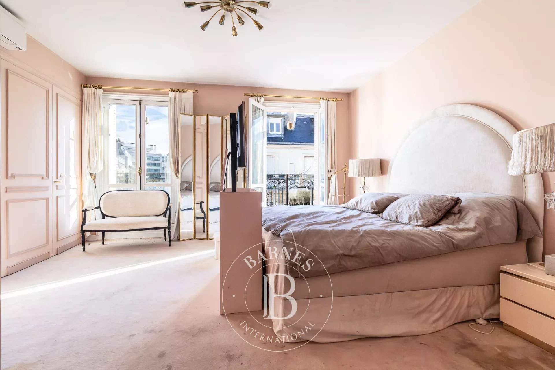 Paris  - Appartement 7 Pi&egrave;ces 5 Chambres - picture 13