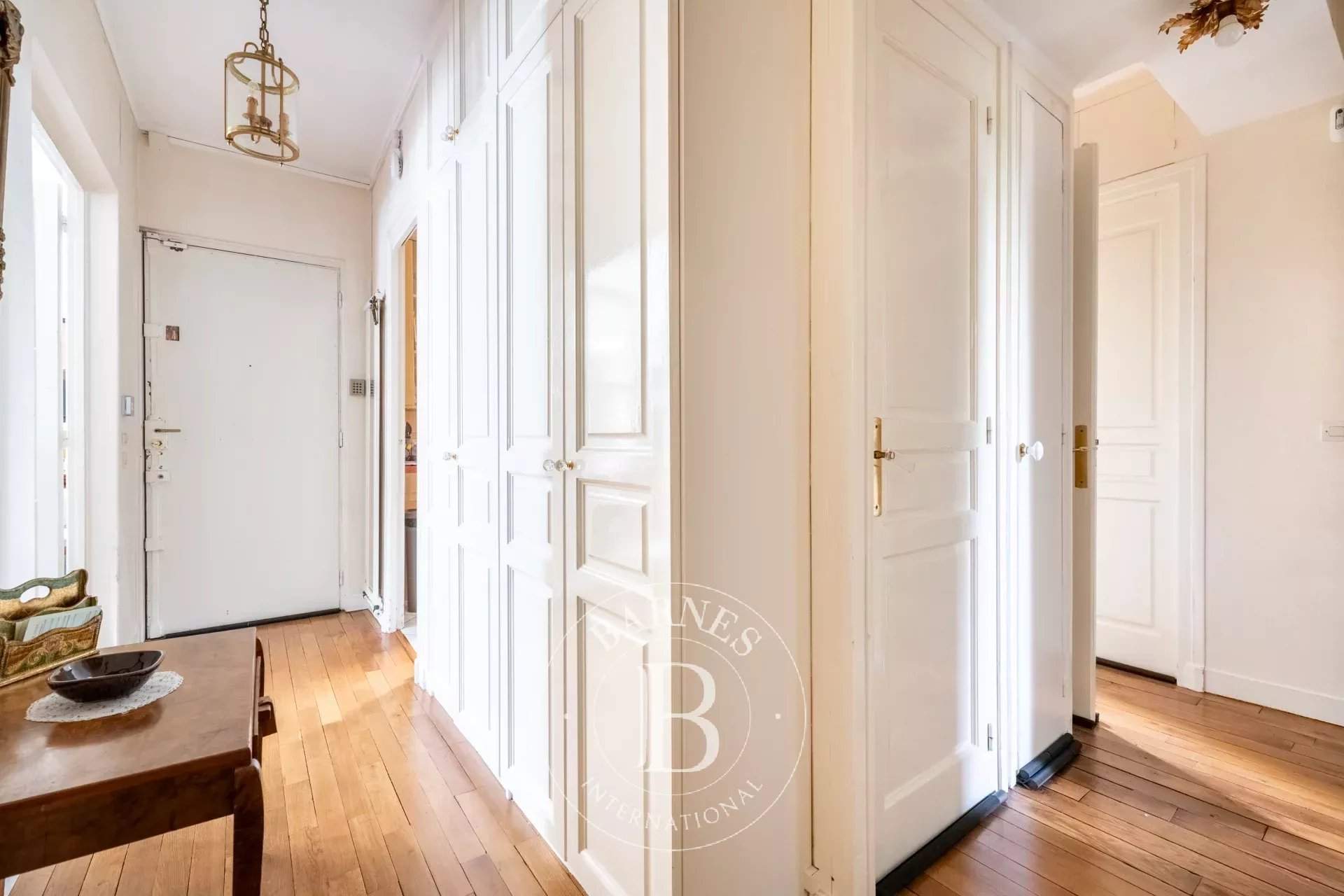 Paris  - Appartement 6 Pièces 4 Chambres - picture 4