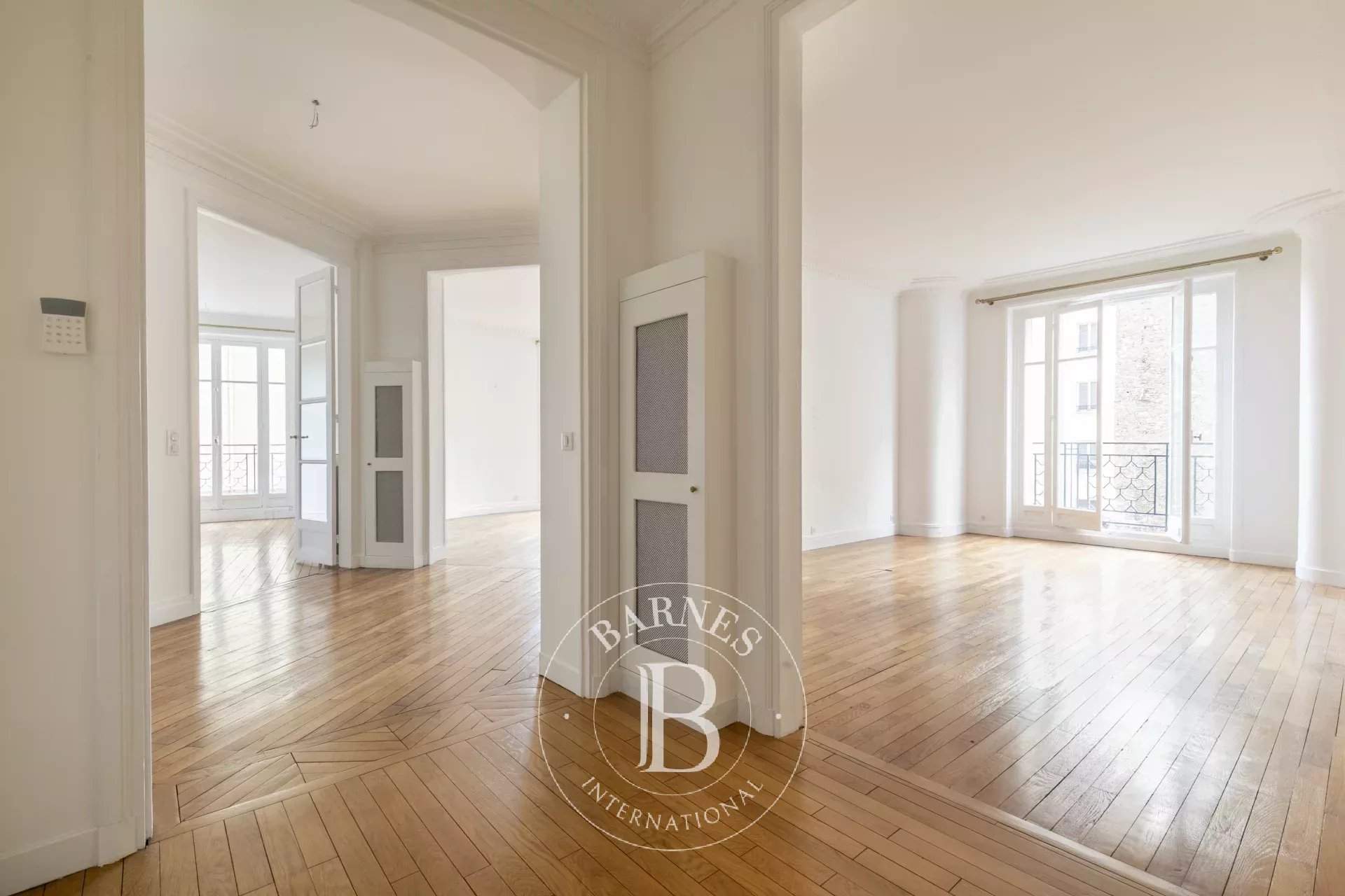 Paris  - Apartment 3 Bedrooms - picture 5