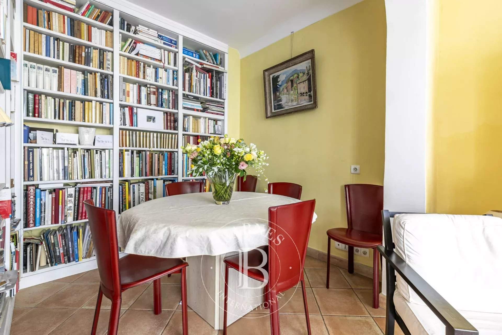 Paris  - House 3 Bedrooms - picture 6