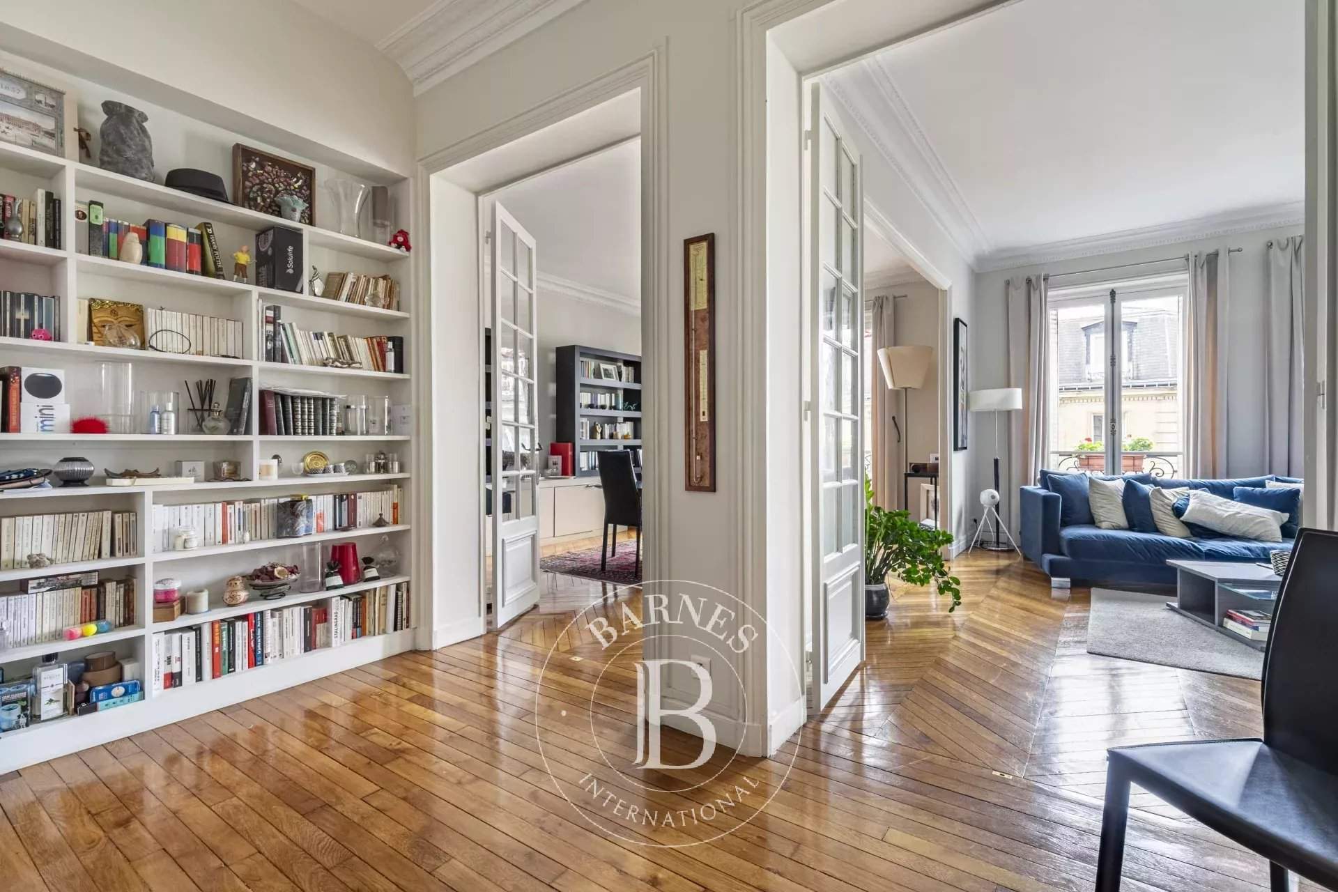 Paris  - Apartment 4 Bedrooms - picture 4