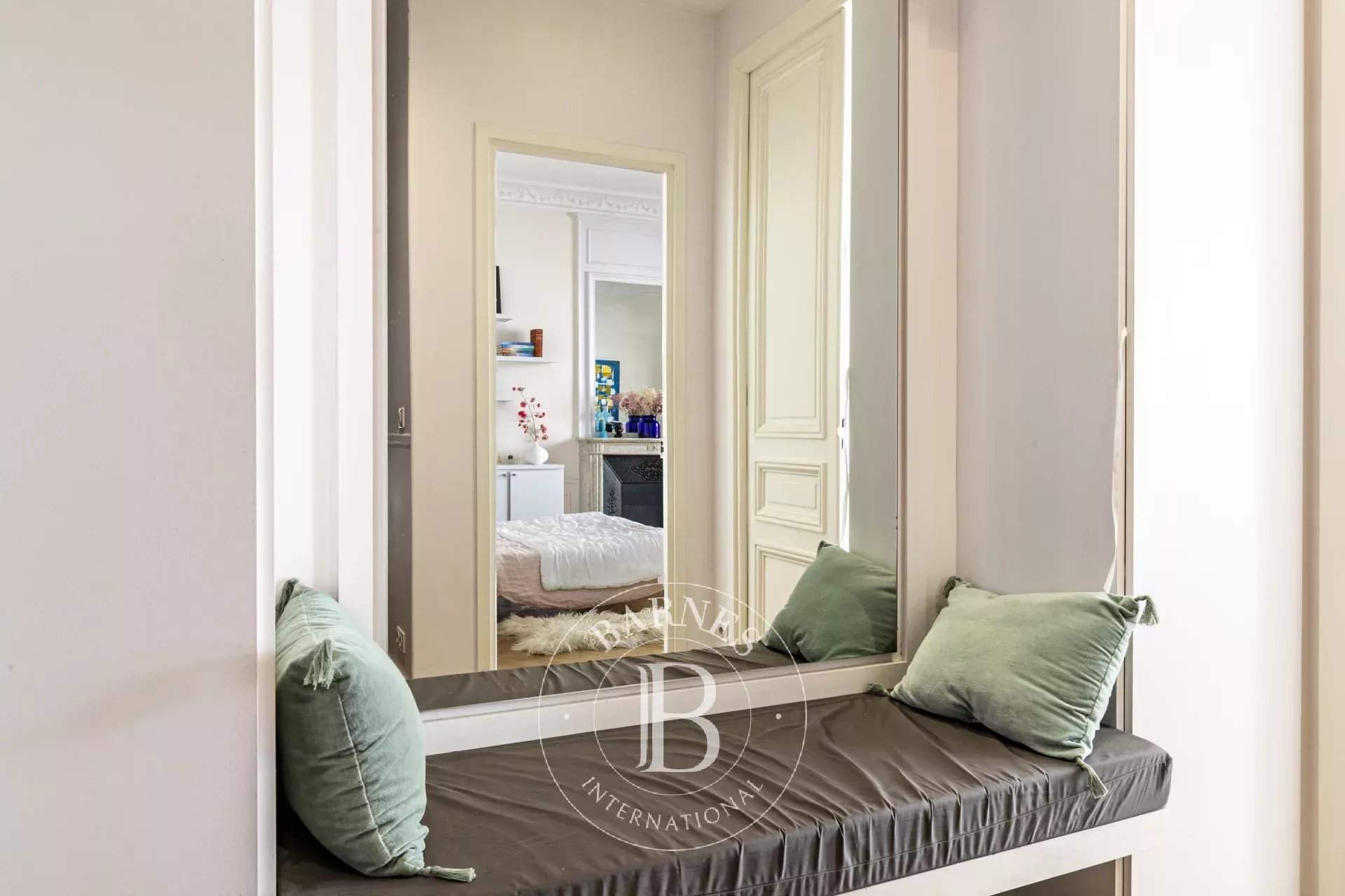 Paris  - Apartment 4 Bedrooms - picture 9