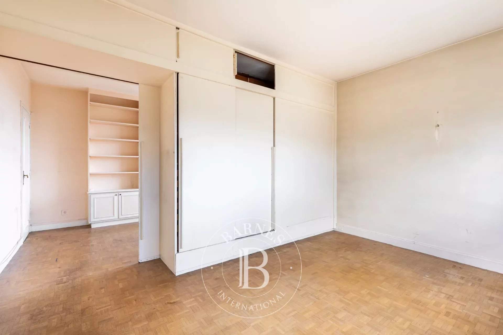 Paris  - Apartment 3 Bedrooms - picture 8