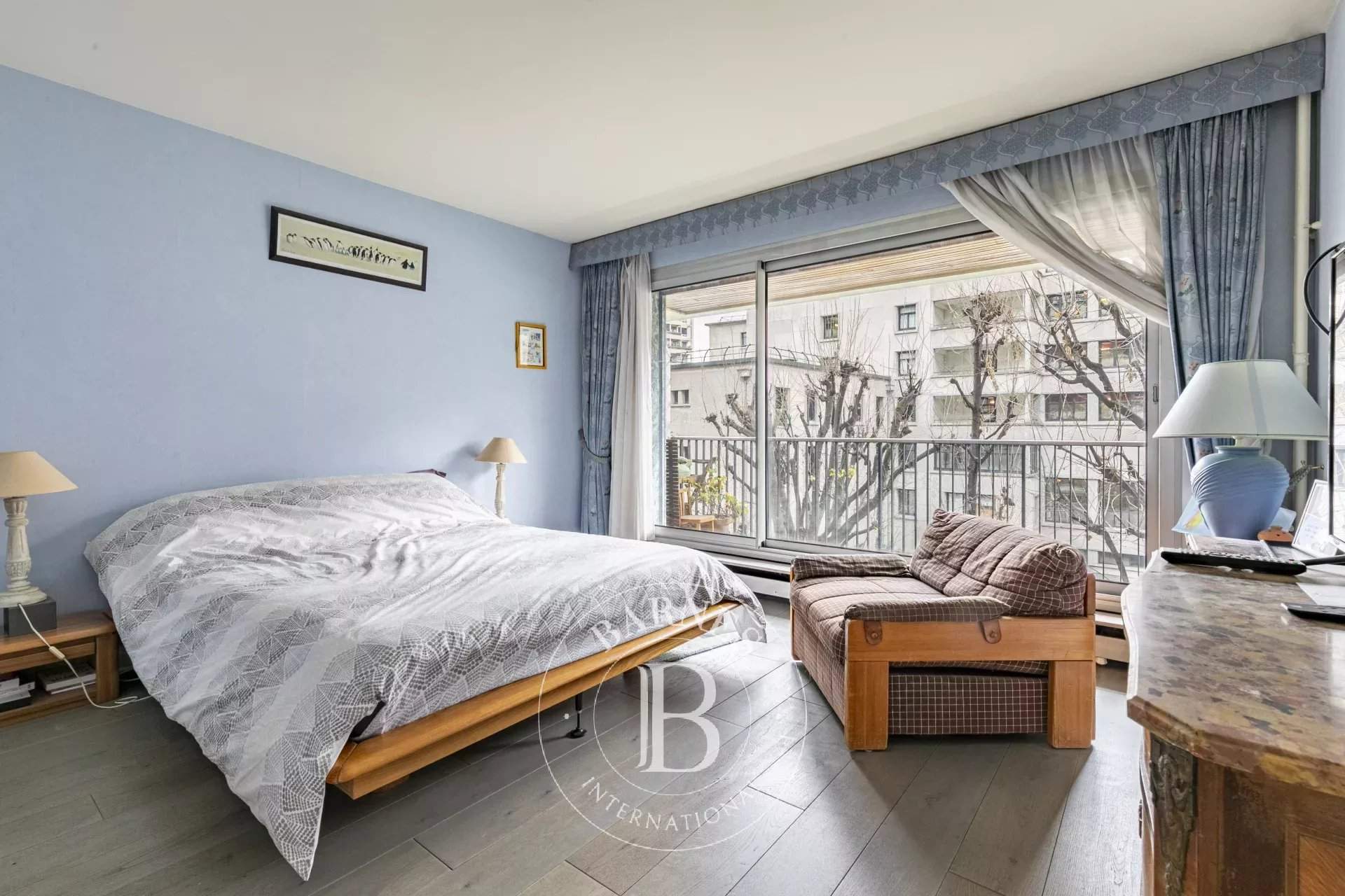 Paris  - Appartement 5 Pi&egrave;ces 3 Chambres - picture 6