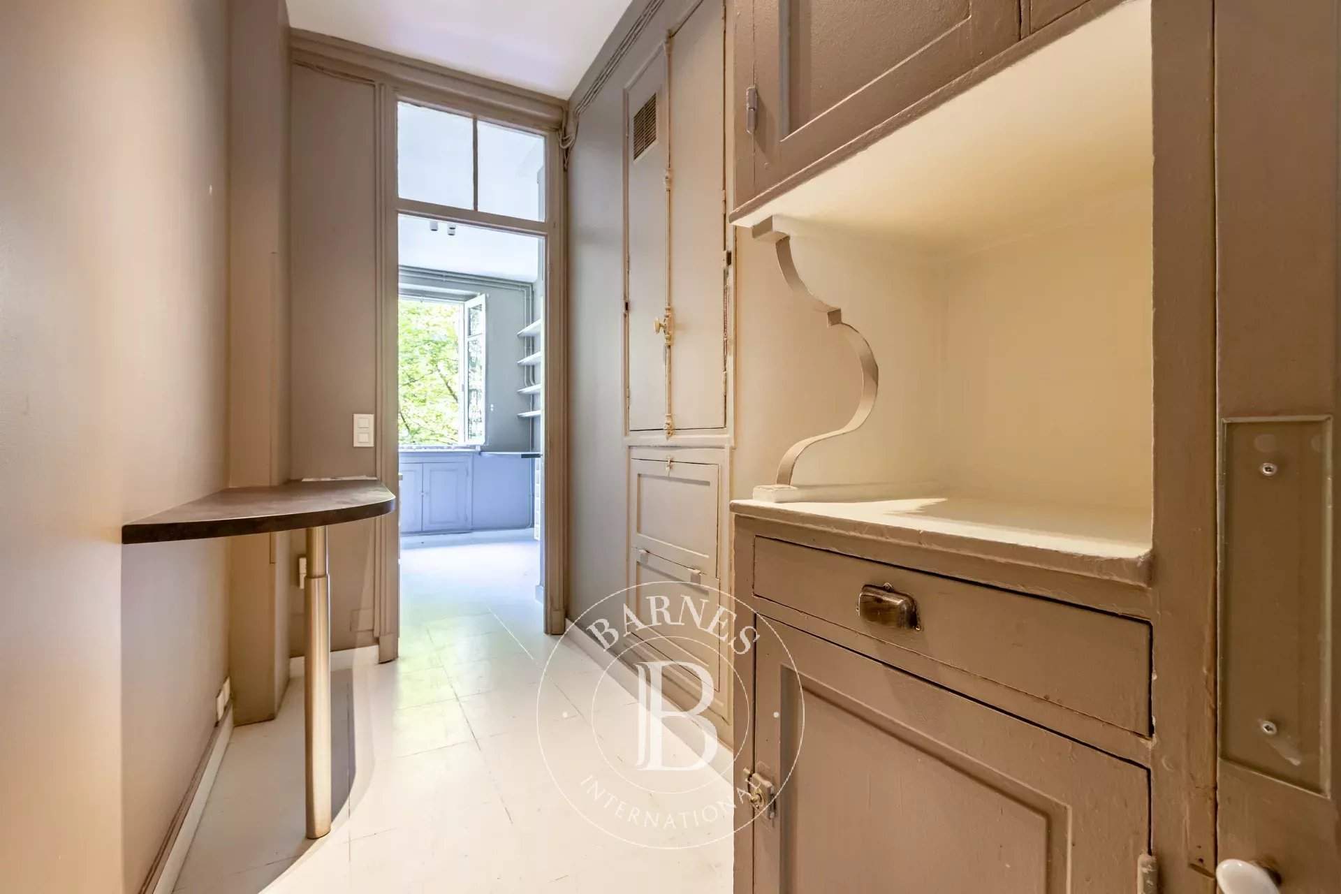 Paris  - Apartment 4 Bedrooms - picture 10
