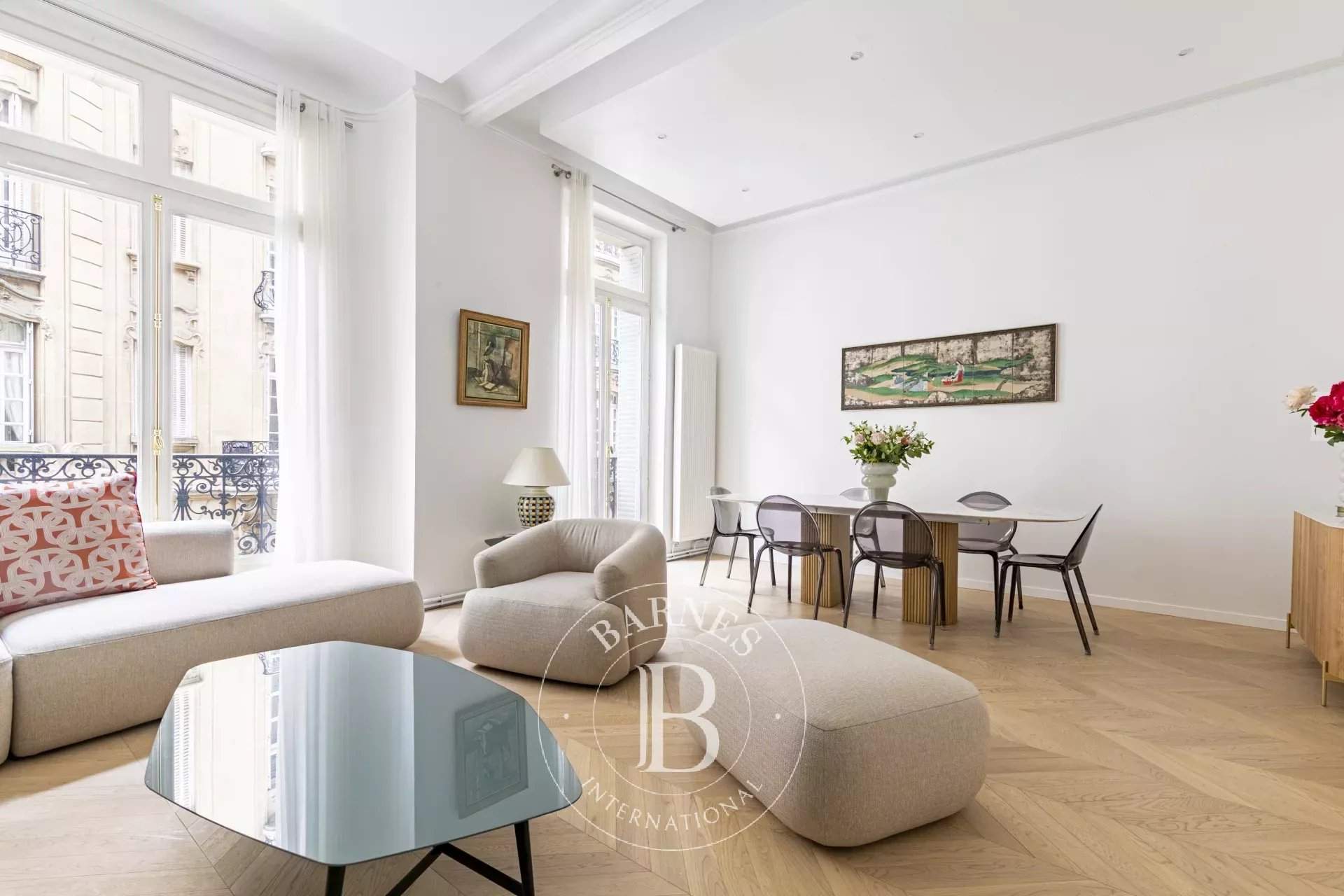 Paris  - Appartement 5 Pi&egrave;ces 3 Chambres - picture 2