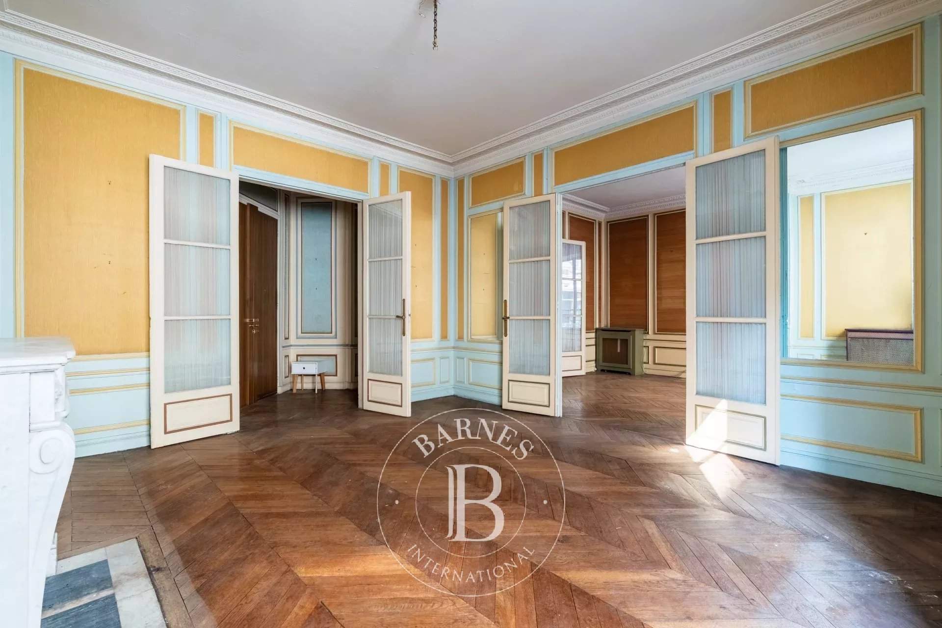 Paris  - Apartment 2 Bedrooms - picture 4