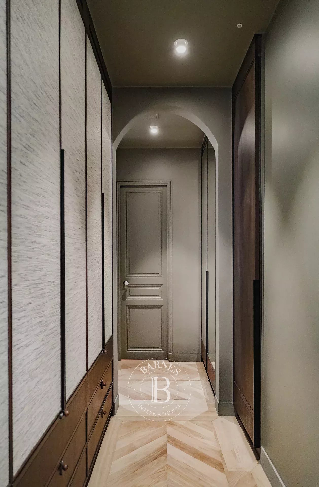 Paris  - Apartment 4 Bedrooms - picture 13