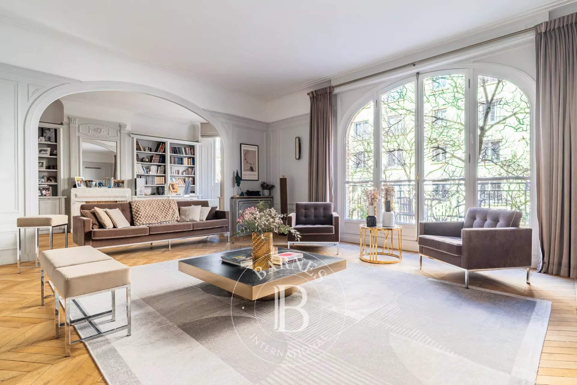 Paris  - Appartement 8 Pi&egrave;ces 5 Chambres - picture 2