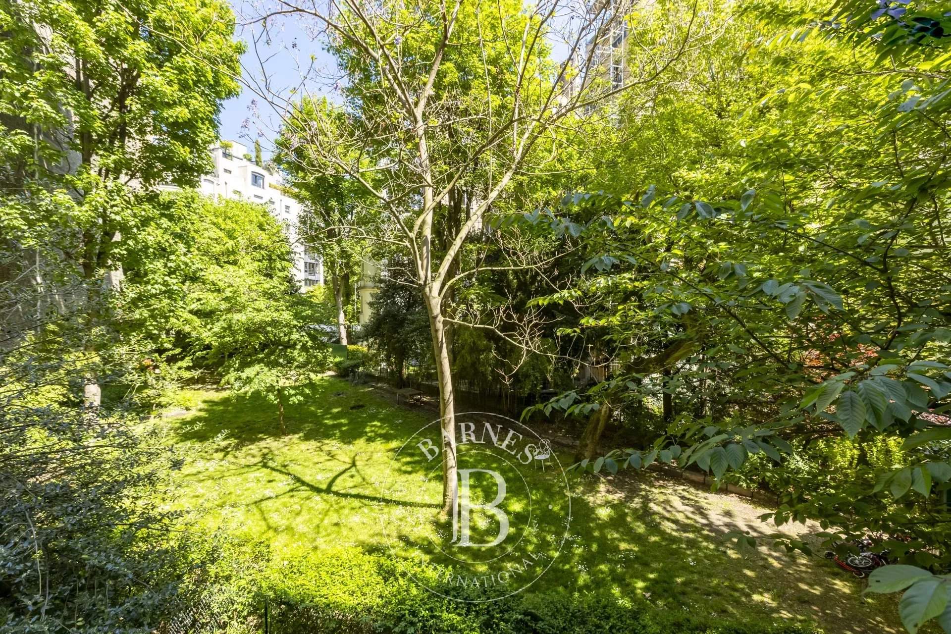 Paris  - Apartment 4 Bedrooms - picture 18