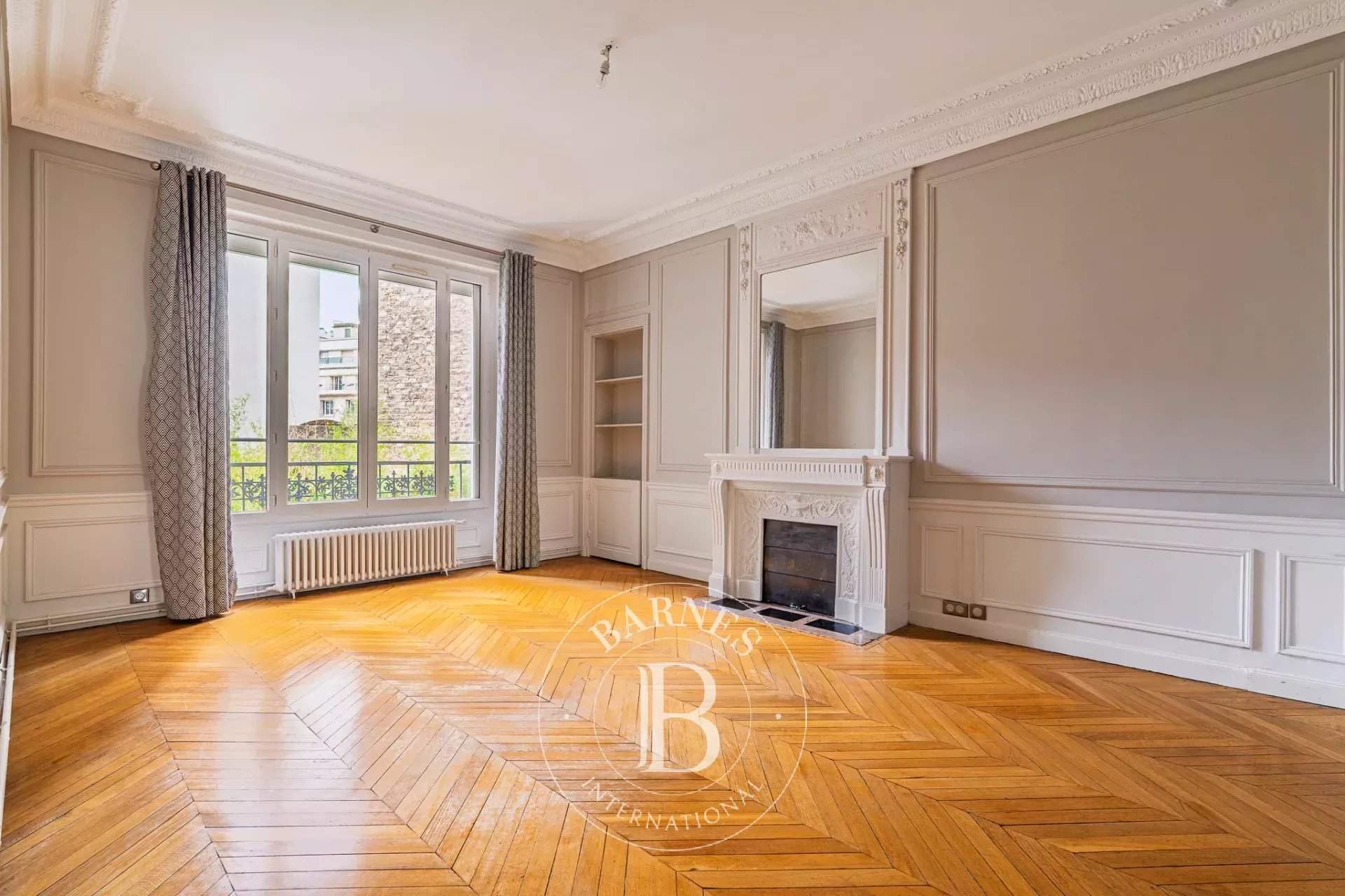 Paris  - Apartment 4 Bedrooms - picture 9