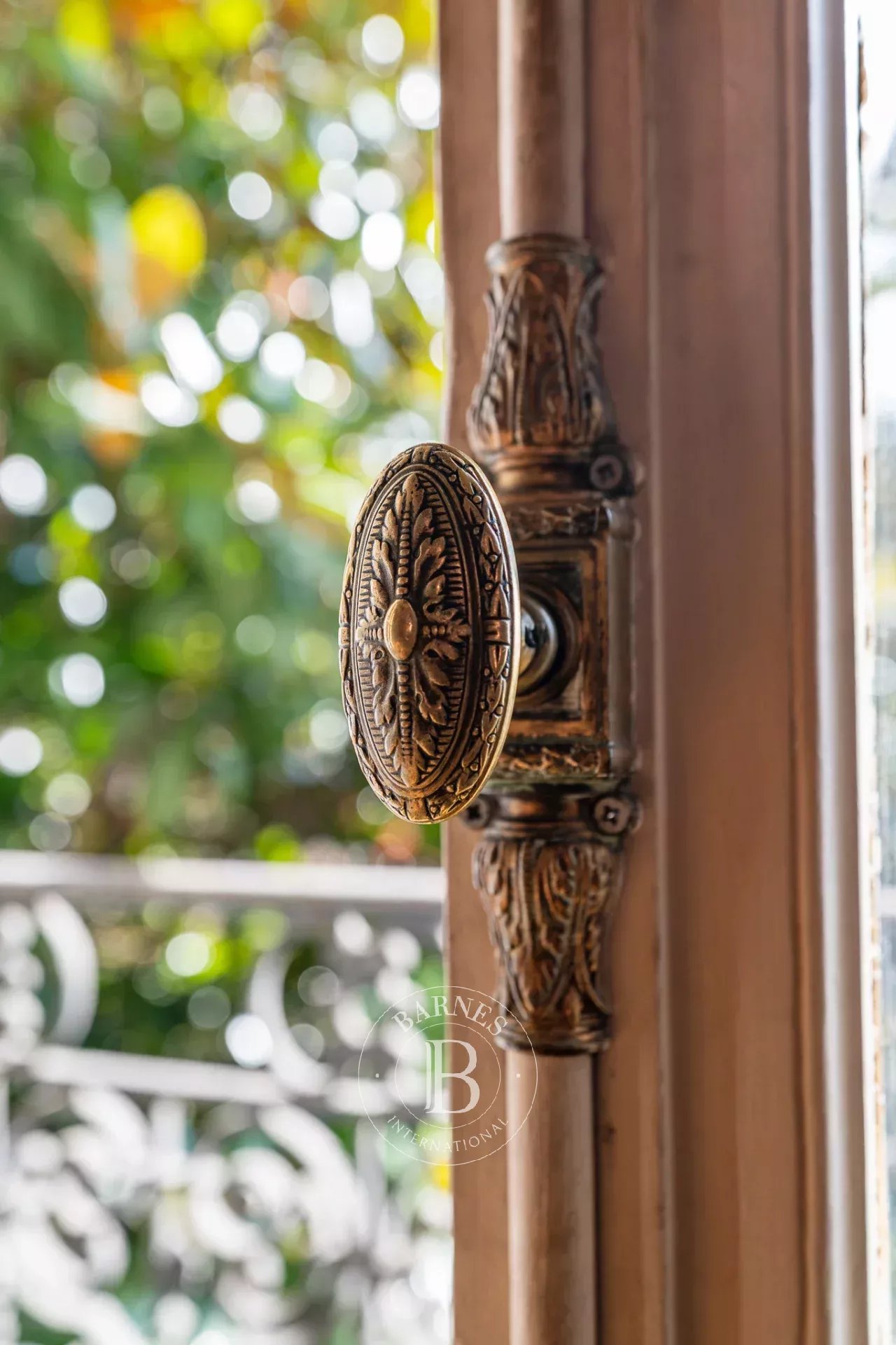 Paris  - Appartement 7 Pièces 5 Chambres - picture 13