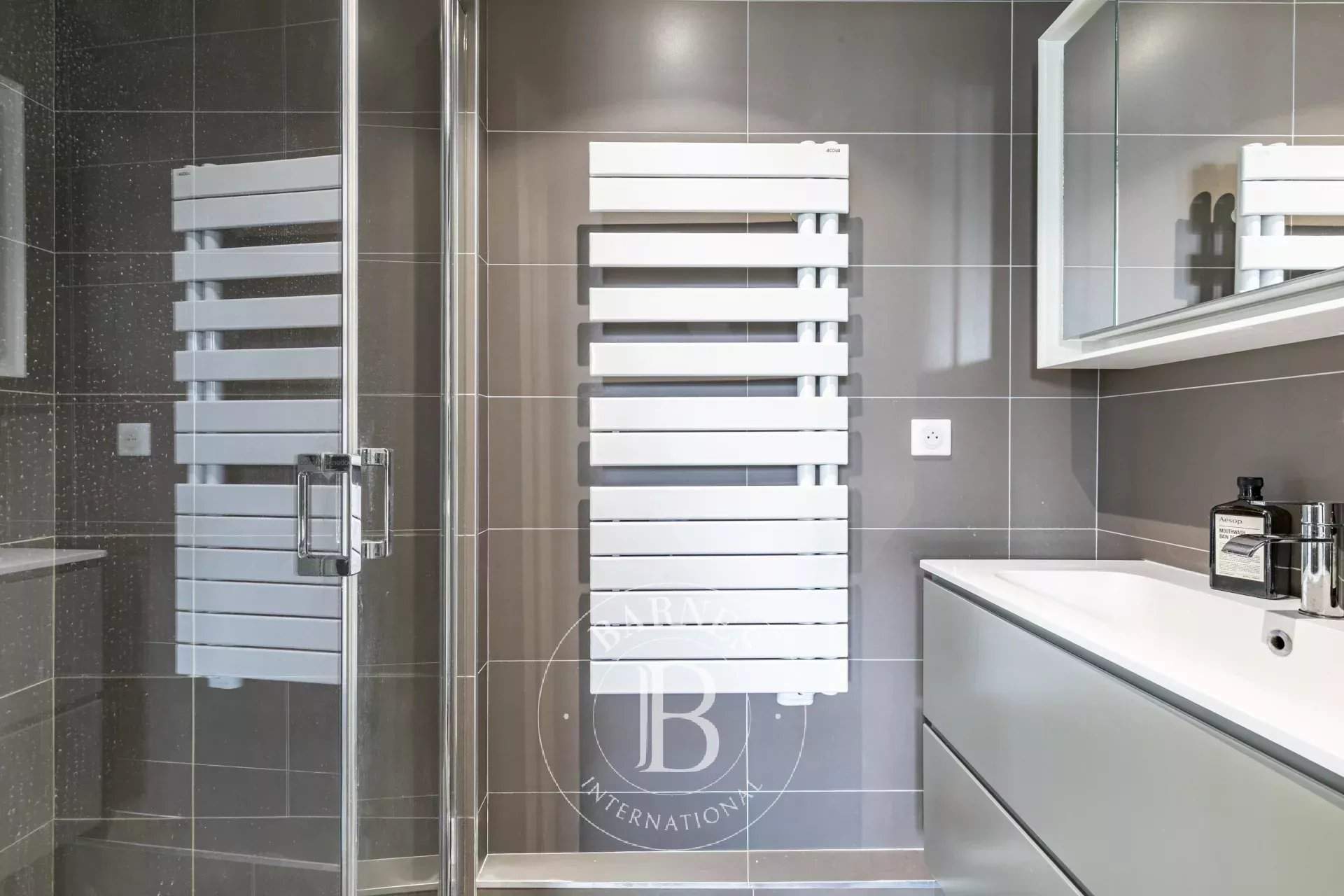 Paris  - Apartment 3 Bedrooms - picture 11