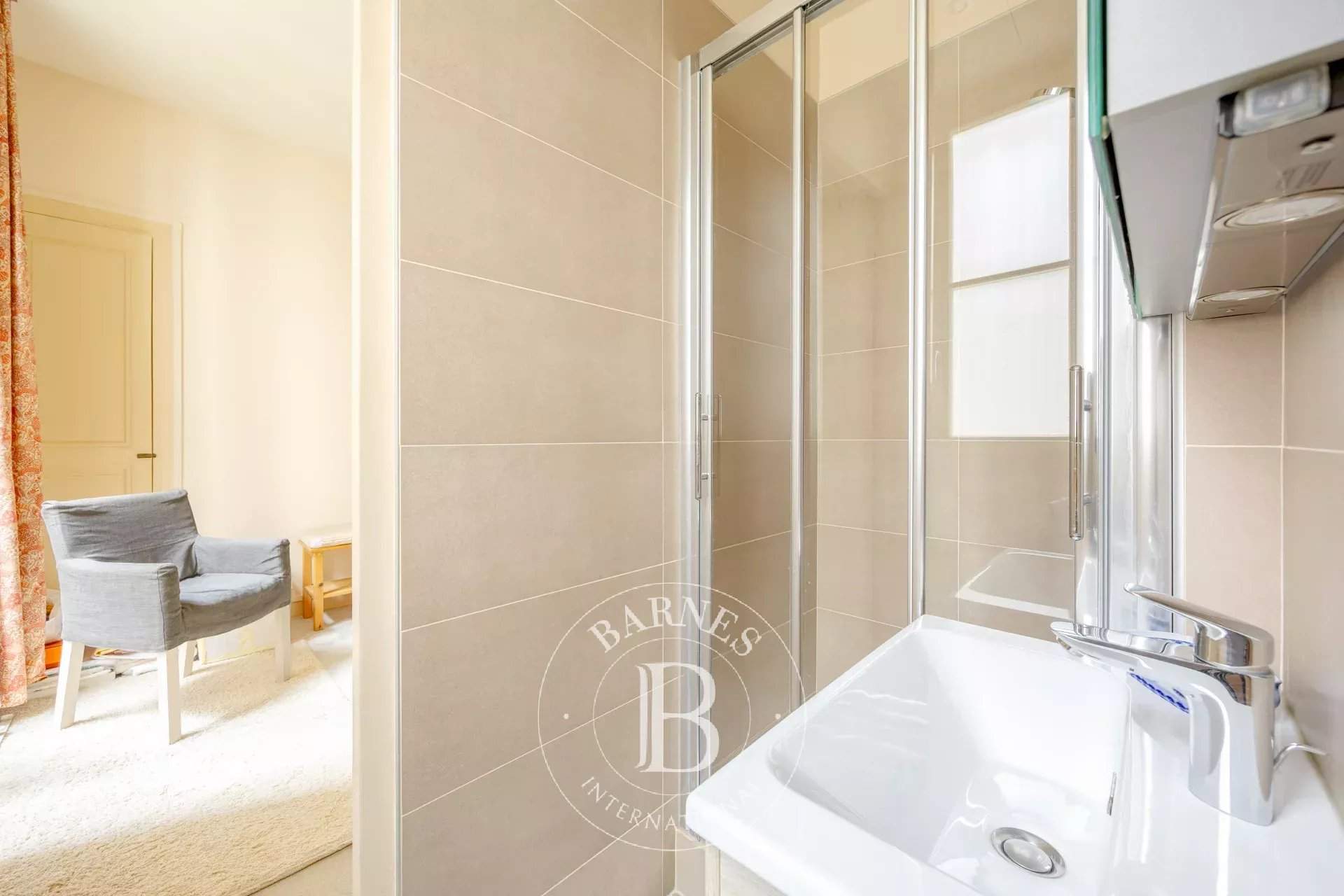 Paris  - Appartement 5 Pi&egrave;ces 3 Chambres - picture 11