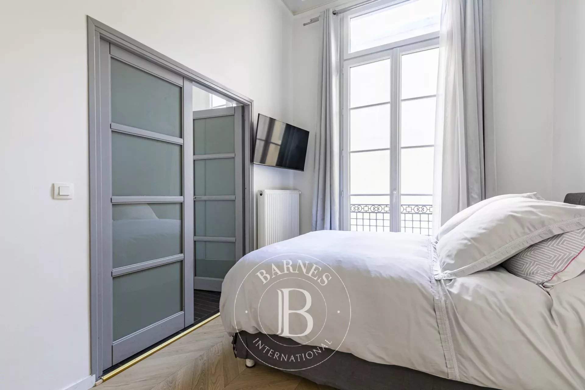 Paris  - Apartment 3 Bedrooms - picture 9