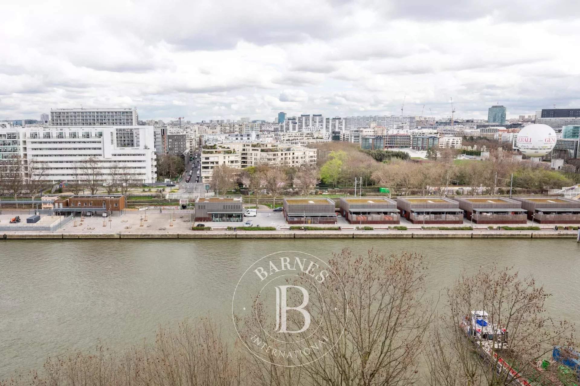 Paris  - Apartment 3 Bedrooms - picture 17