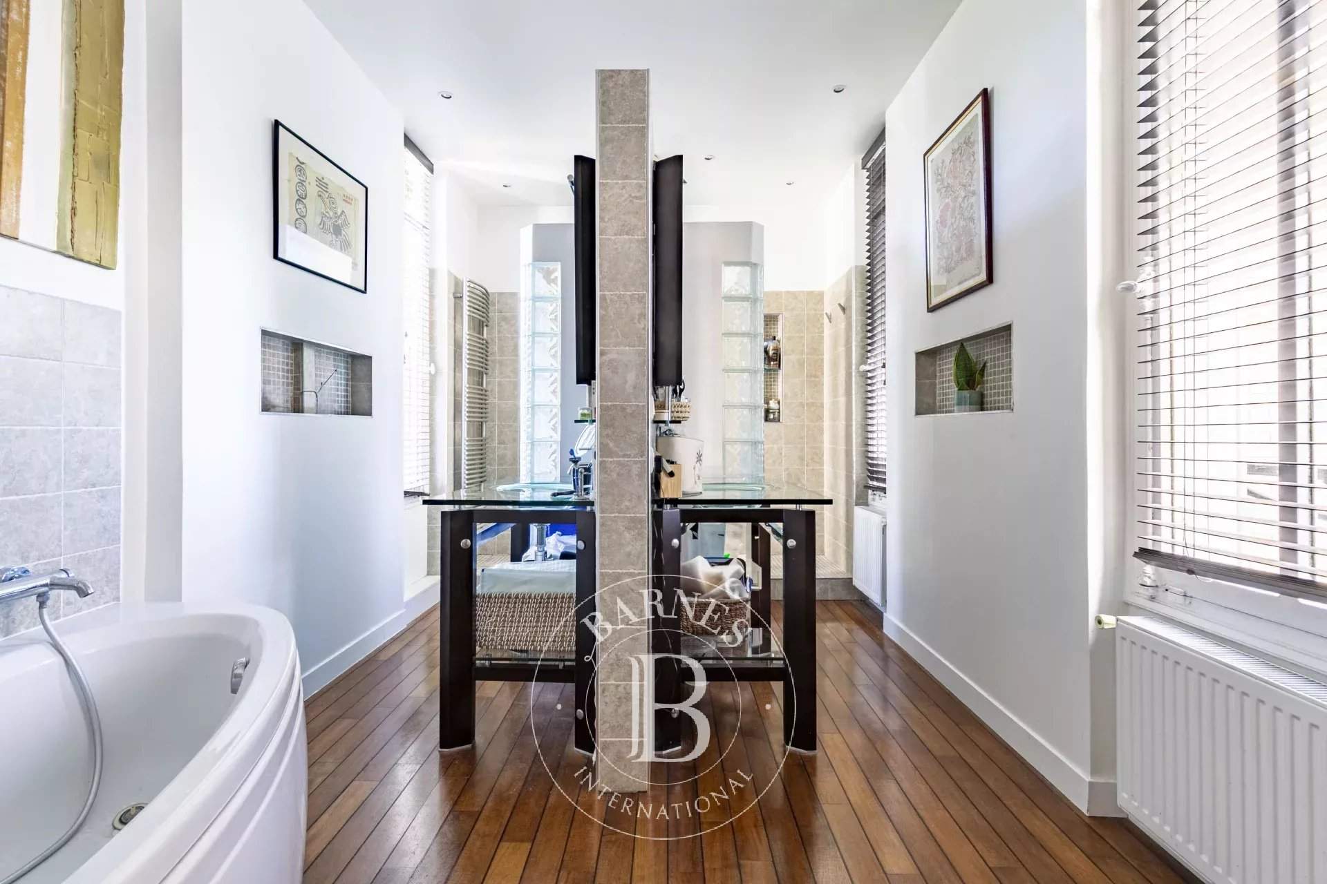 Paris  - House 6 Bedrooms - picture 14