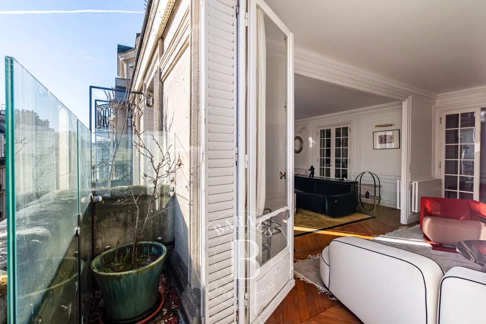 Paris  - Appartement 7 Pi&egrave;ces 5 Chambres - picture 11