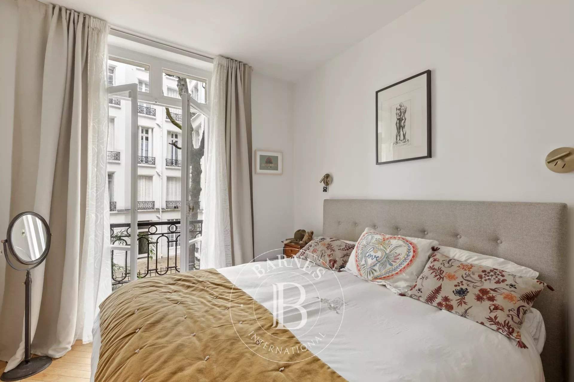 Paris  - Appartement 3 Pi&egrave;ces 2 Chambres - picture 6